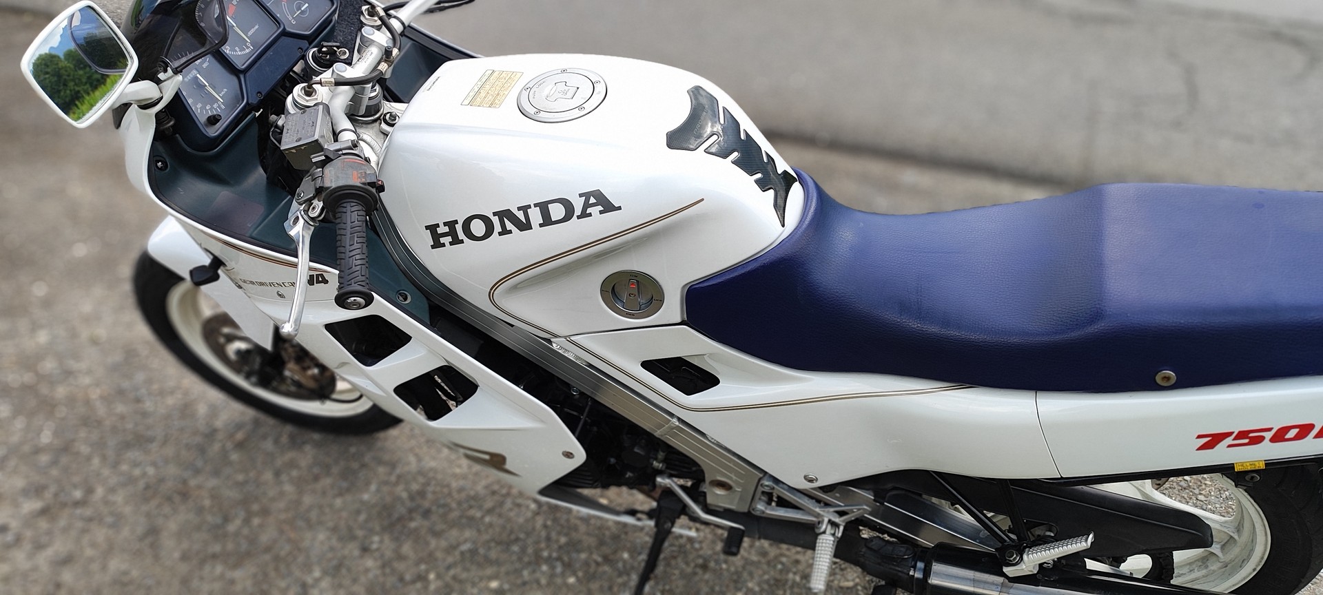 HONDA VFR 750 F G/H-image-3