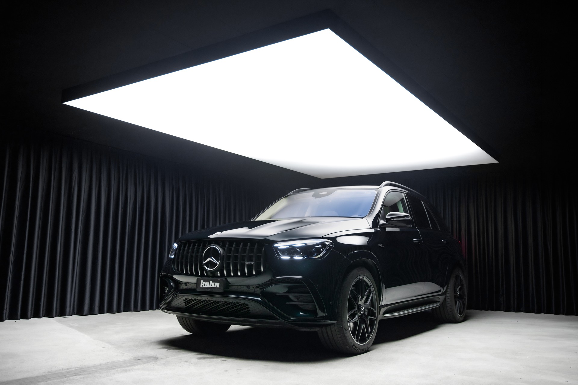 MERCEDES-BENZ GLE 53 AMG 4Matic+ 9G-Speedshift-showroom-element-3