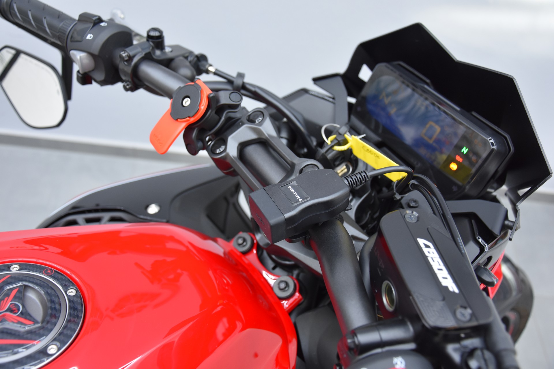 HONDA CB 500 F-image-13