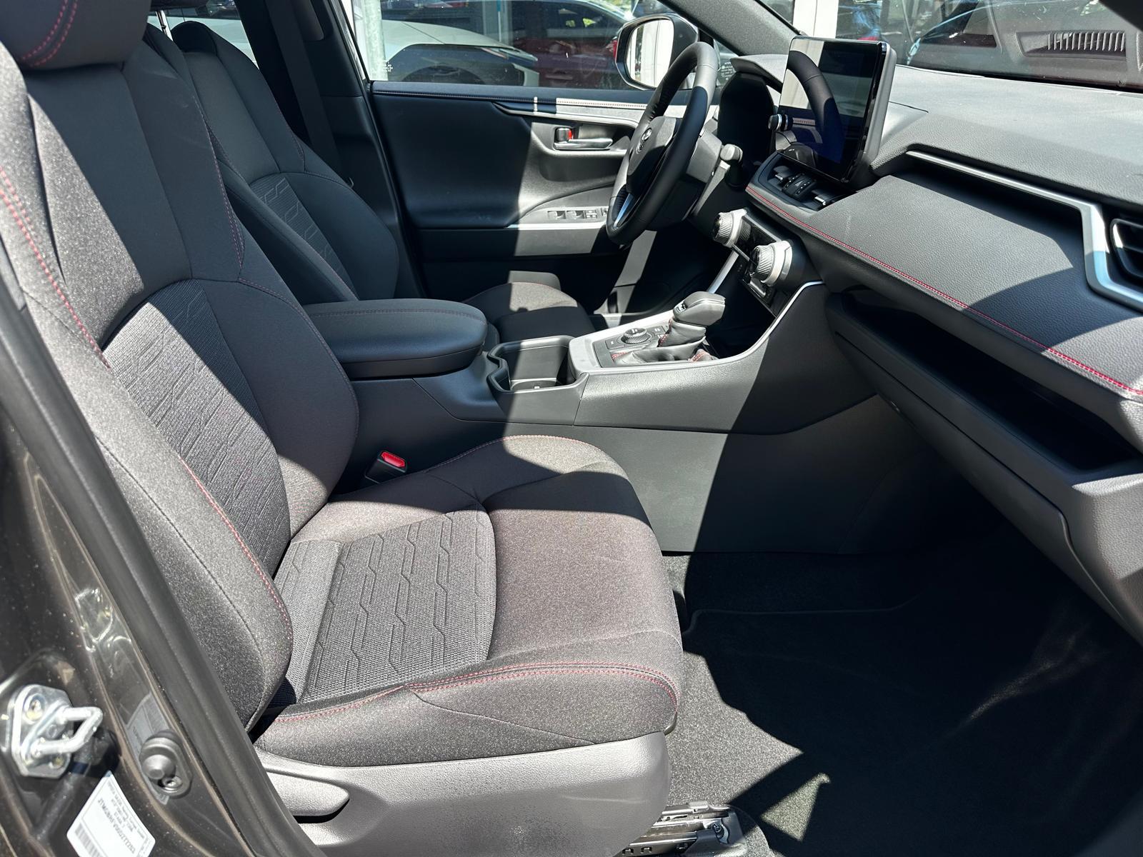 TOYOTA RAV4 2.5 Plug-In-Hybrid Trend-image-13