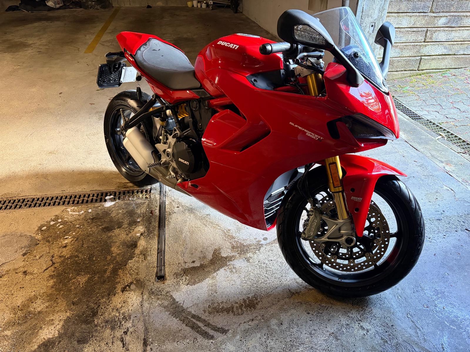 DUCATI Supersport 950-image-2