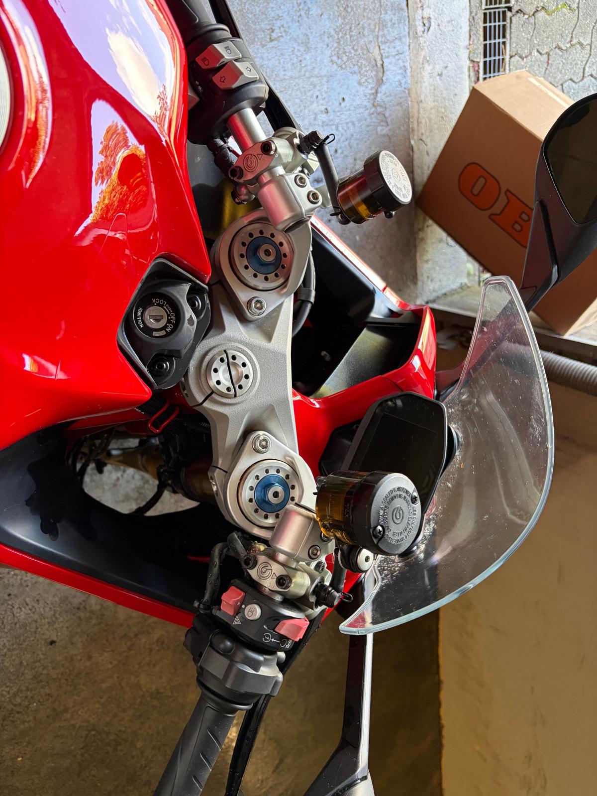 DUCATI Supersport 950-image-4
