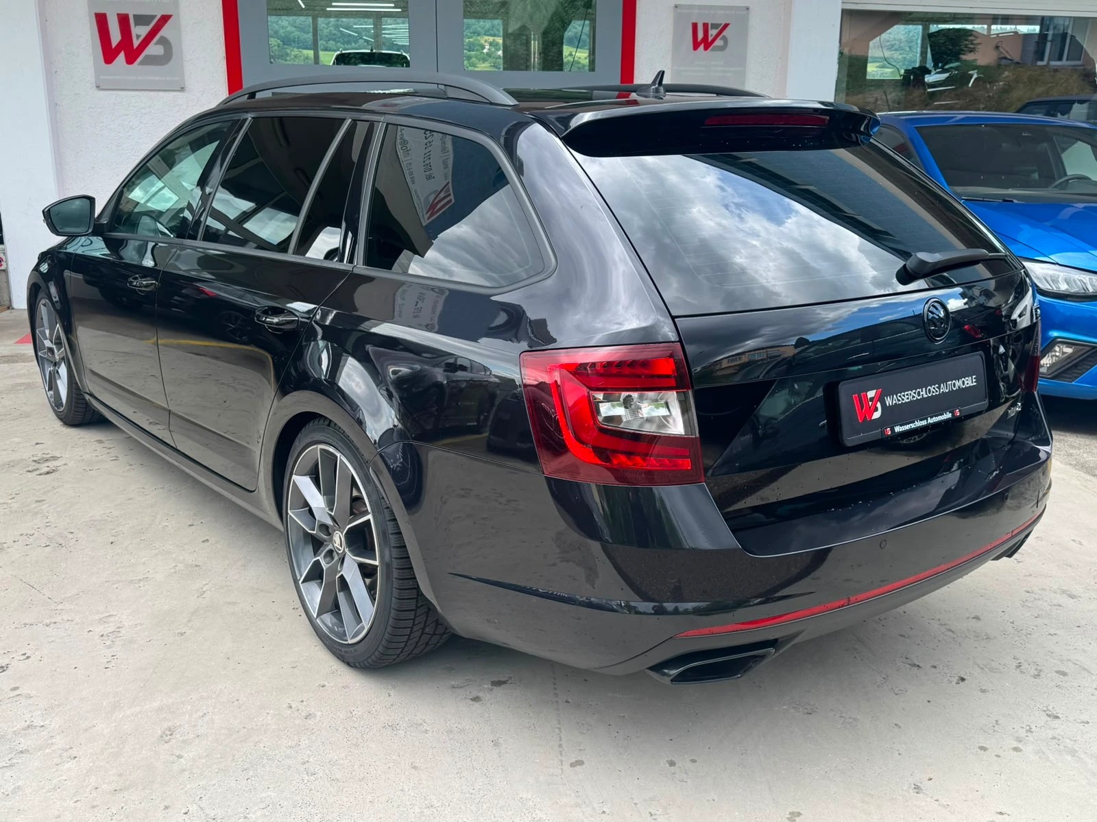 SKODA Octavia Combi 2.0 TSI RS DSG-showroom-element-3