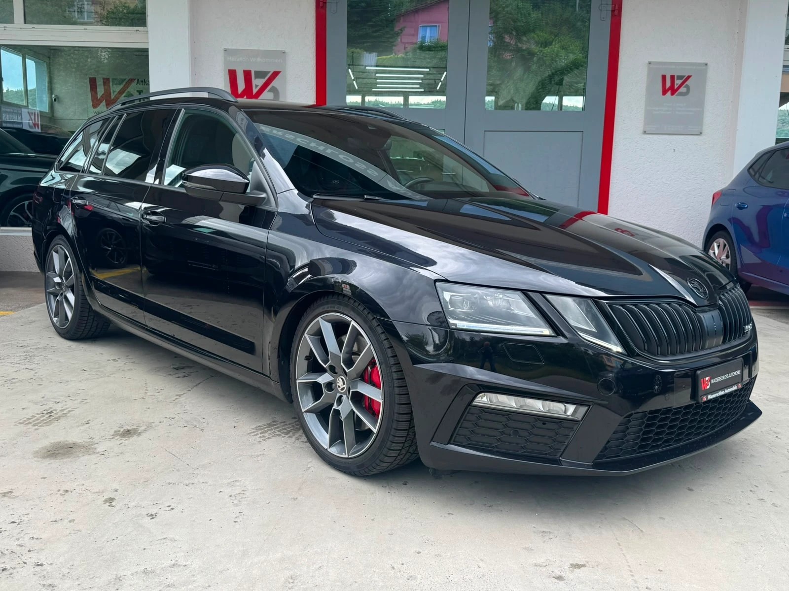 SKODA Octavia Combi 2.0 TSI RS DSG-showroom-element-1
