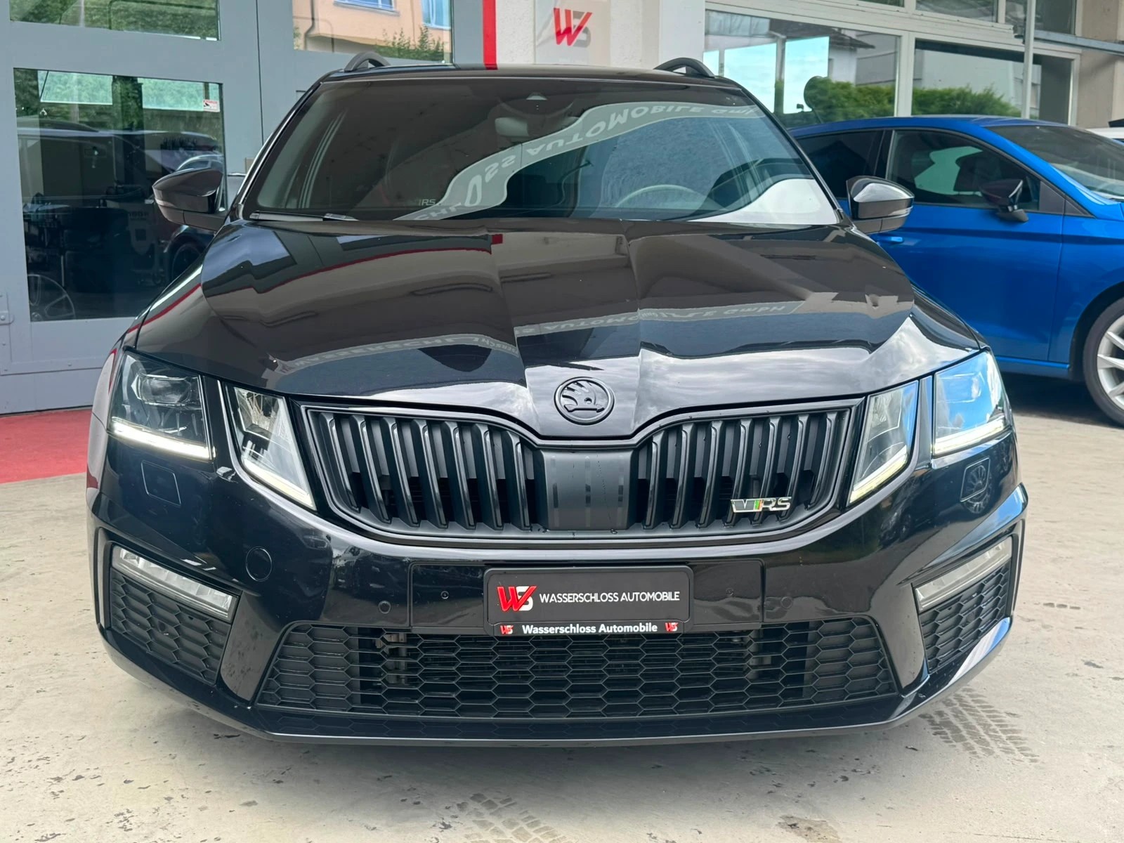 SKODA Octavia Combi 2.0 TSI RS DSG-showroom-element-2