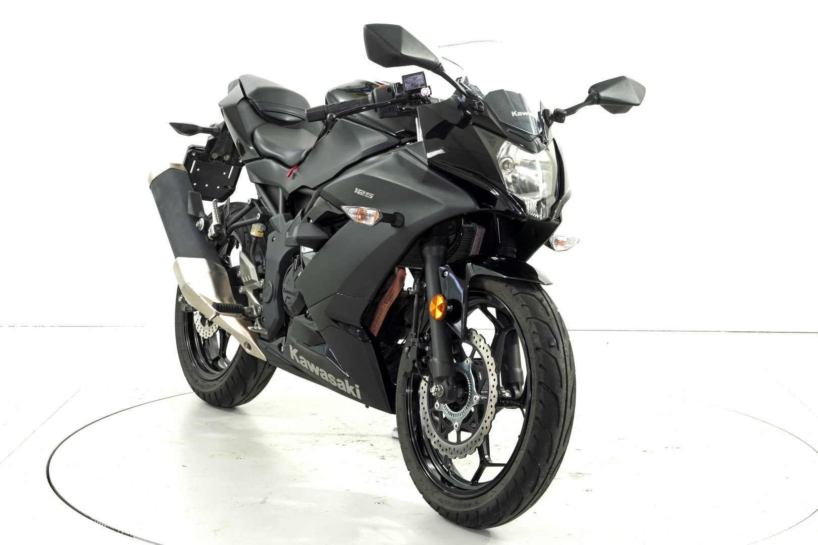 KAWASAKI Ninja 125 ABS-image-1