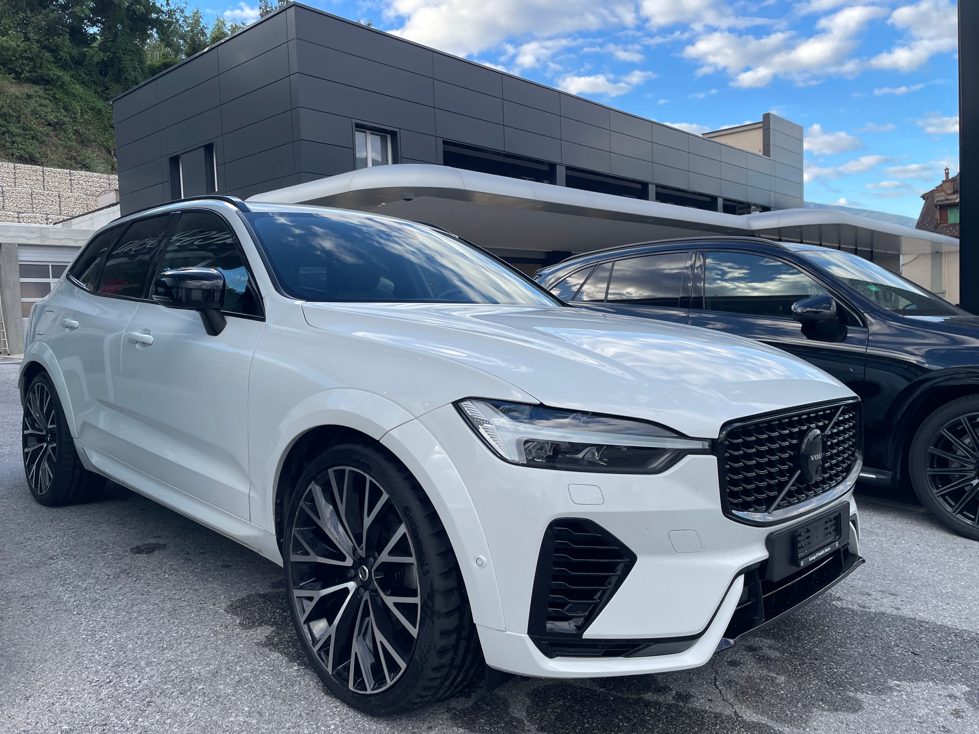 VOLVO XC60 T6 eAWD R-Design Geartronic-showroom-element-2