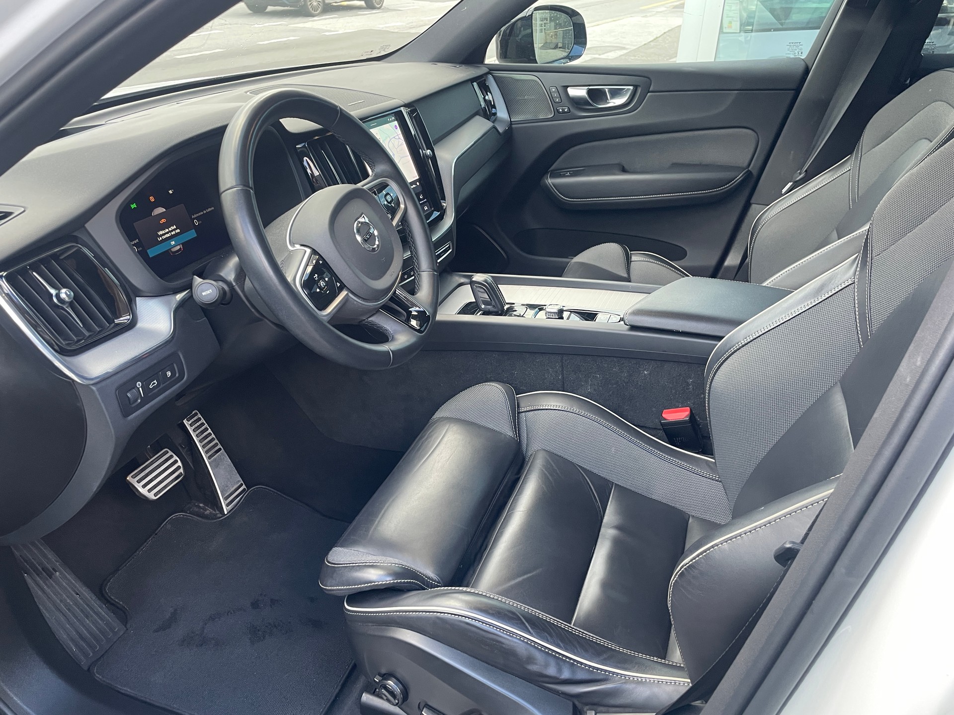VOLVO XC60 T6 eAWD R-Design Geartronic-image-8