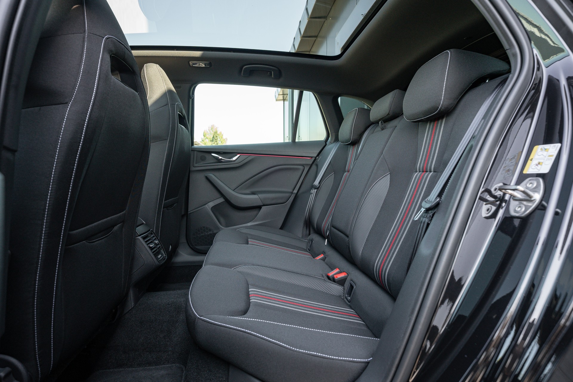 SKODA Scala 1.5 TSI Monte Carlo DSG-image-11