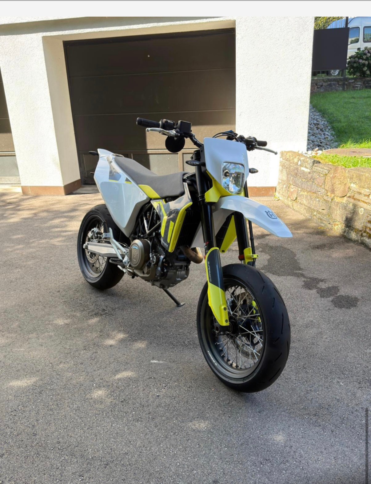 HUSQVARNA 701 Supermoto (35kW)-image-2