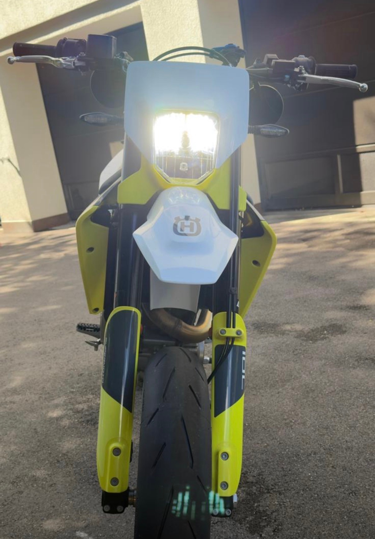 HUSQVARNA 701 Supermoto (35kW)-image-3