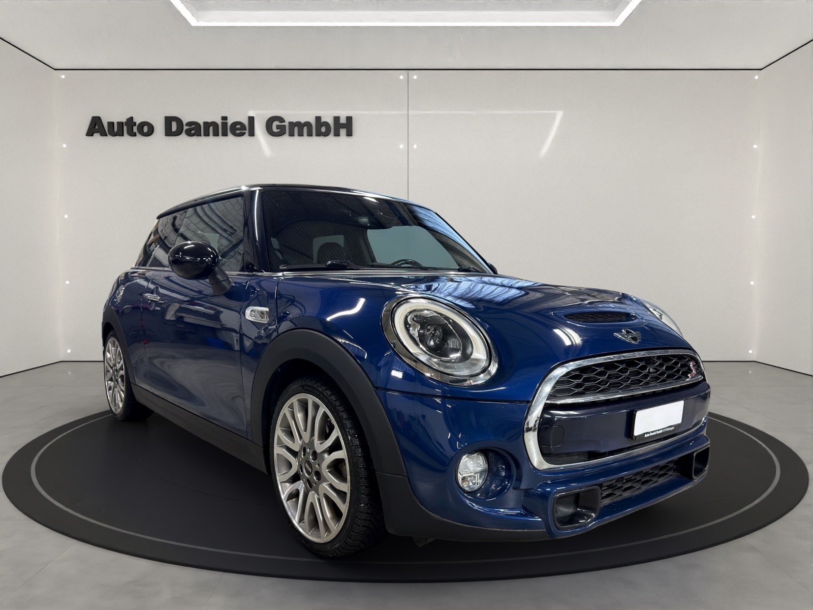 MINI Cooper S Steptronic-showroom-element-3