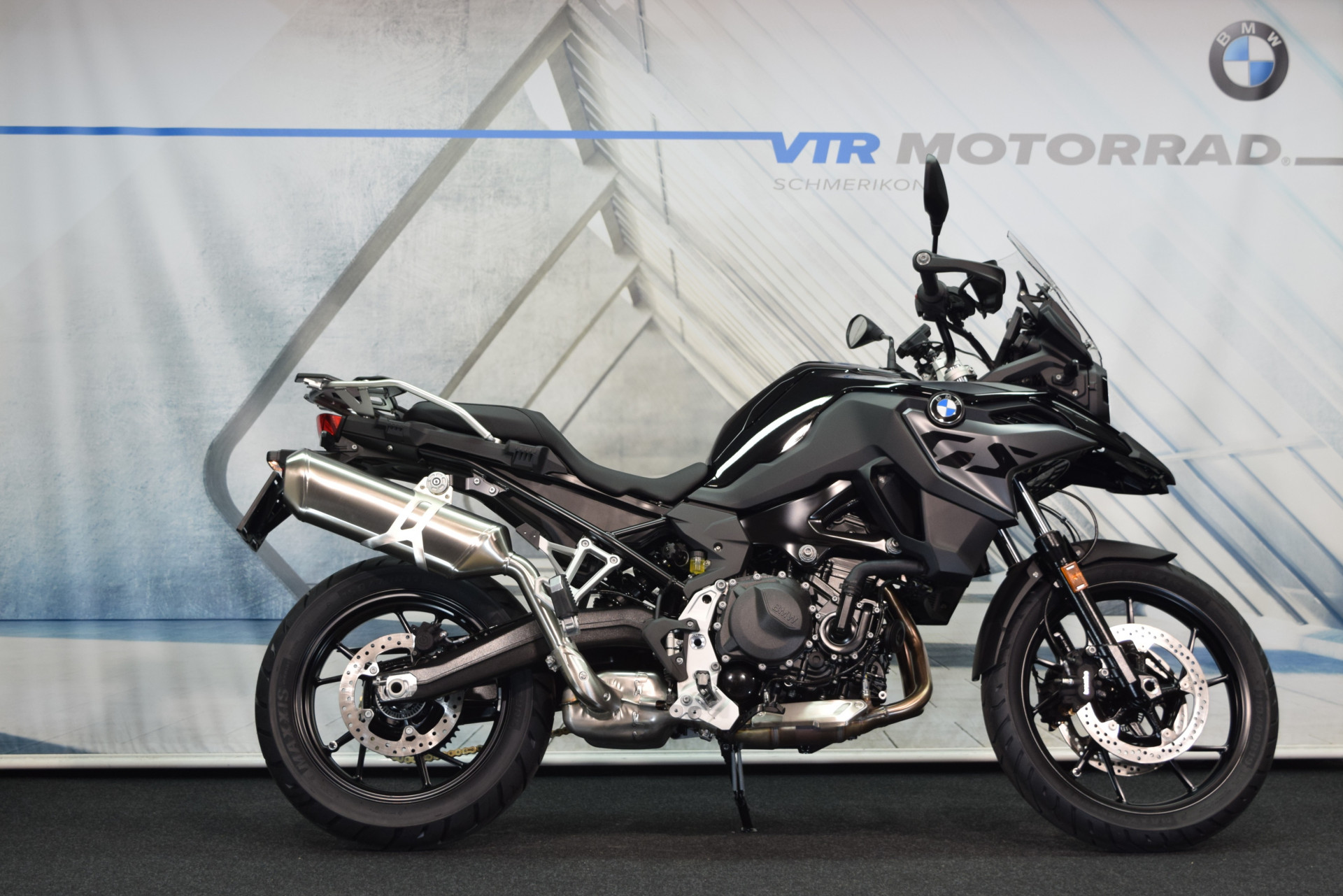 BMW F 800 GS Triple Black Tieferlegung - Sofort verfügbar!-image-1