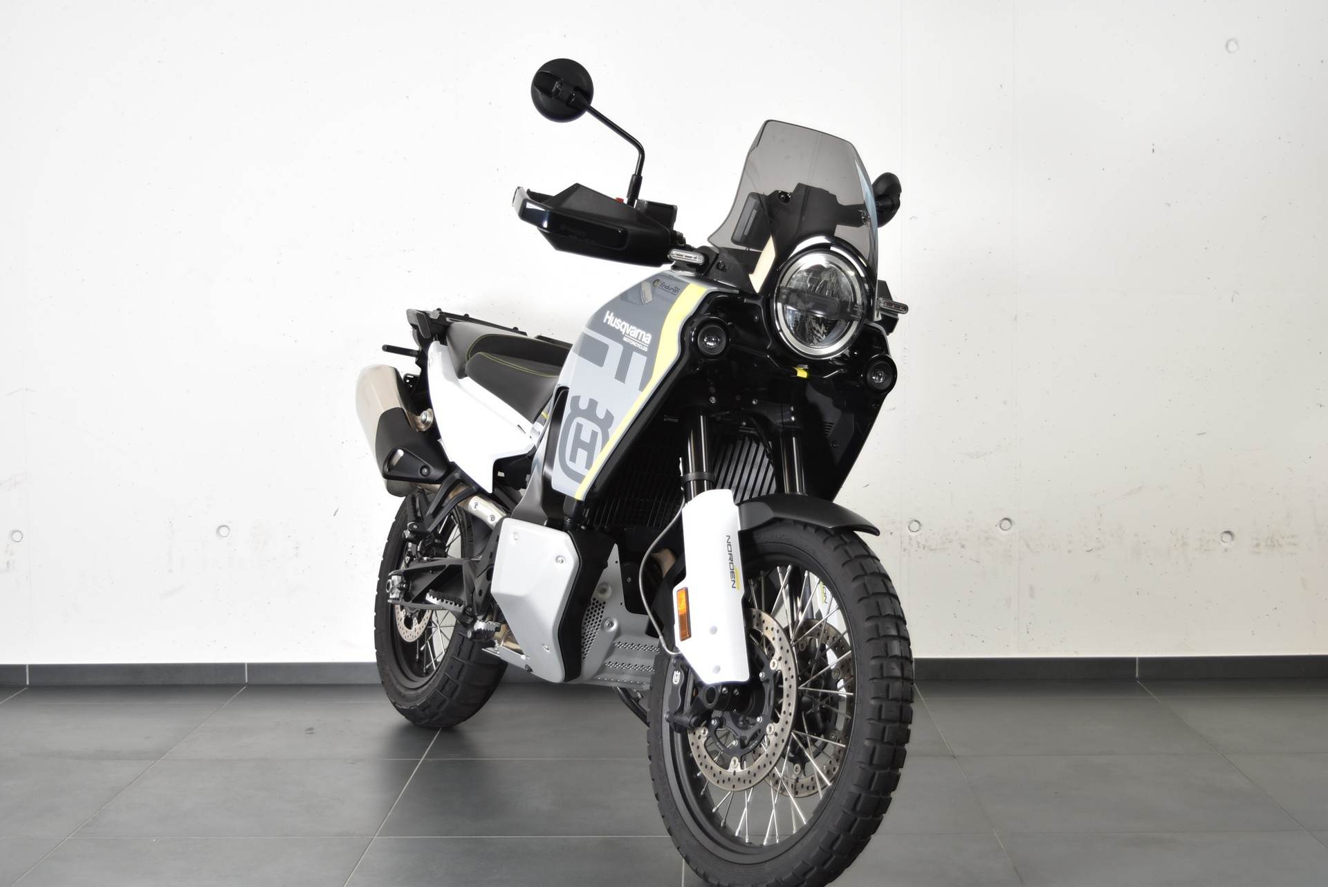 HUSQVARNA NORDEN 901-showroom-element-2