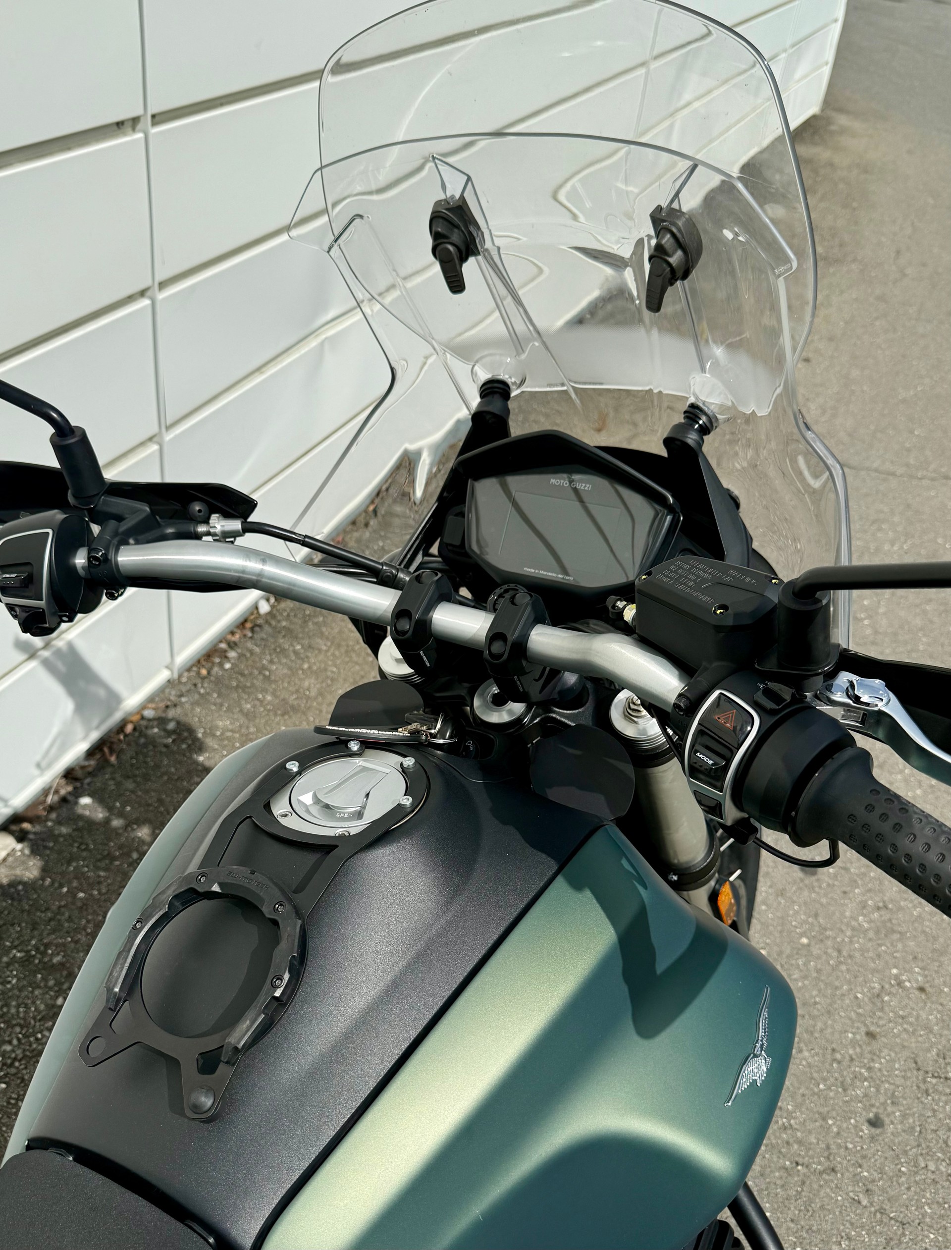 MOTO GUZZI V85 TT-image-4