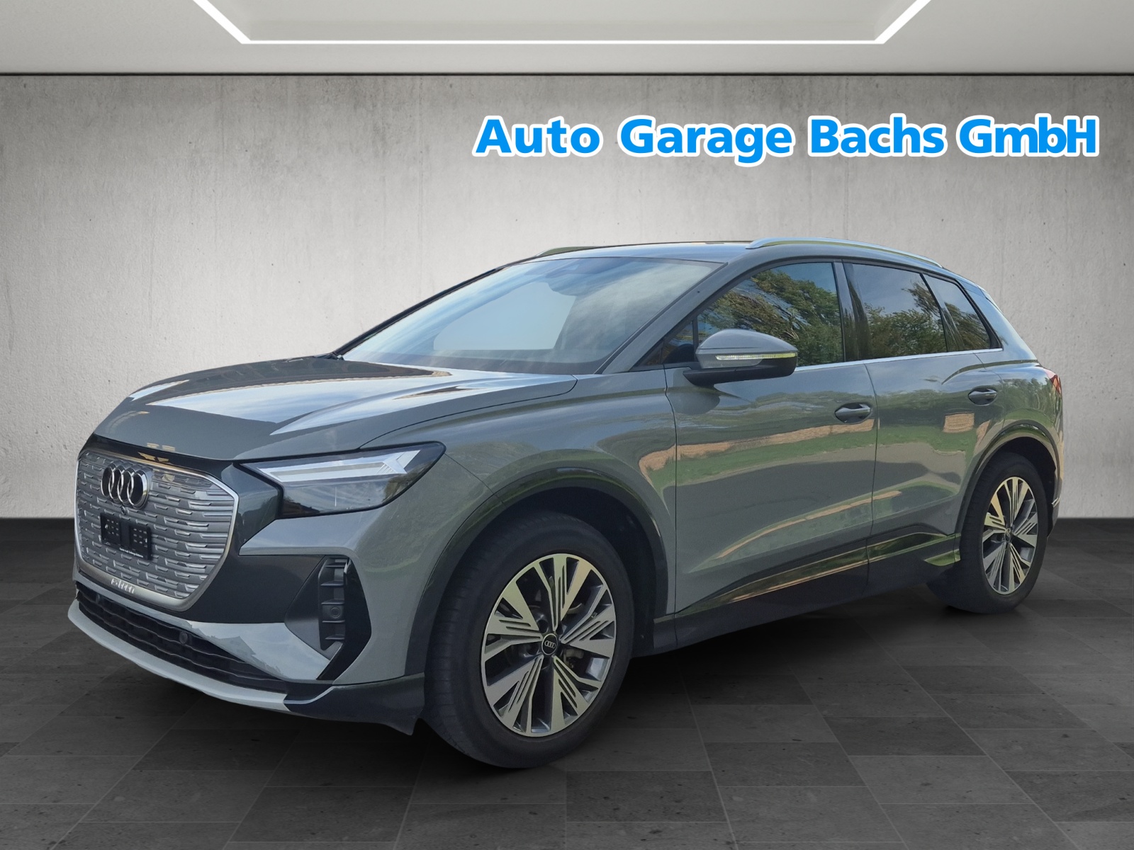 AUDI Q4 e-tron 40-showroom-element-1