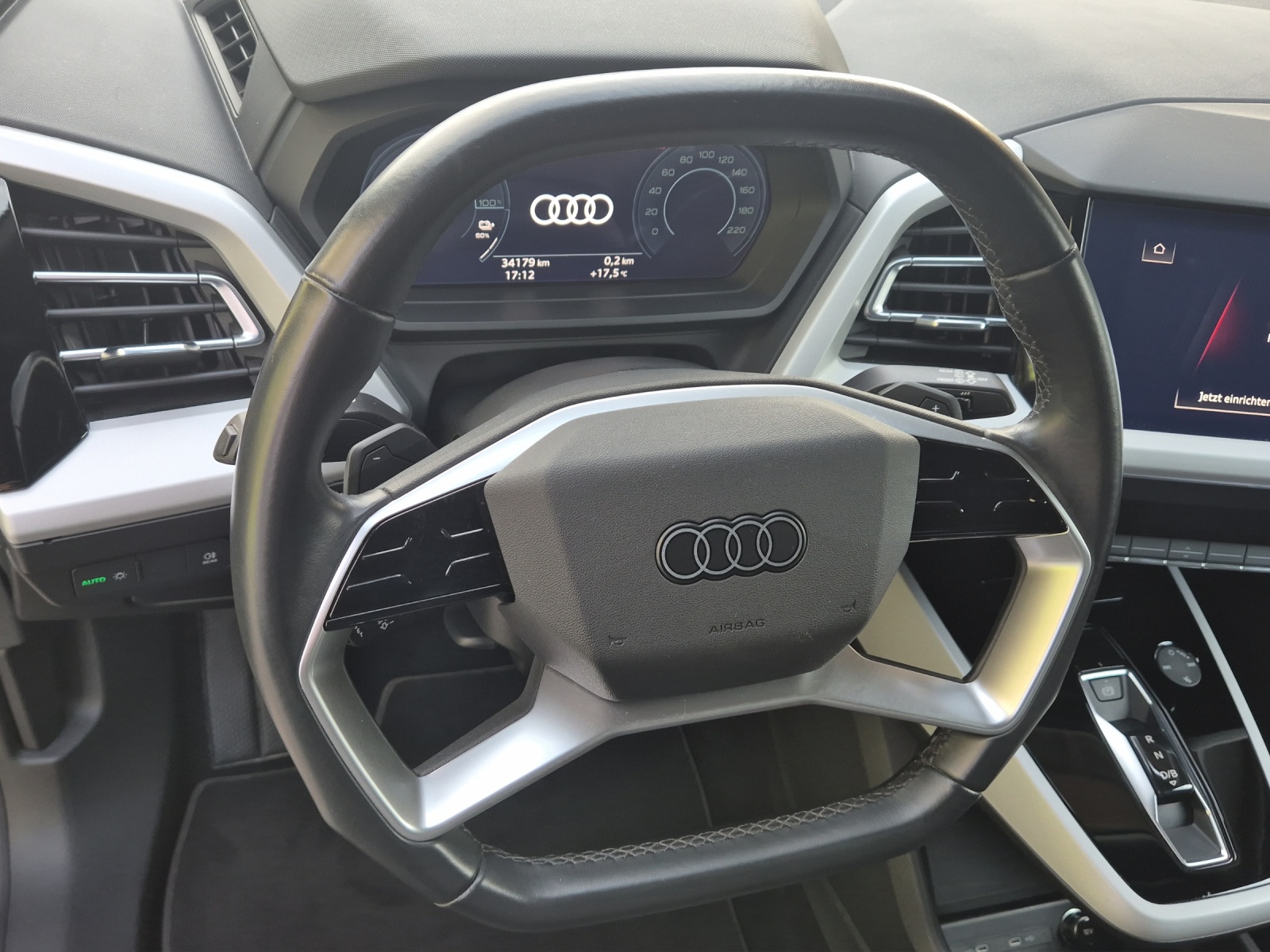 AUDI Q4 e-tron 40-image-9