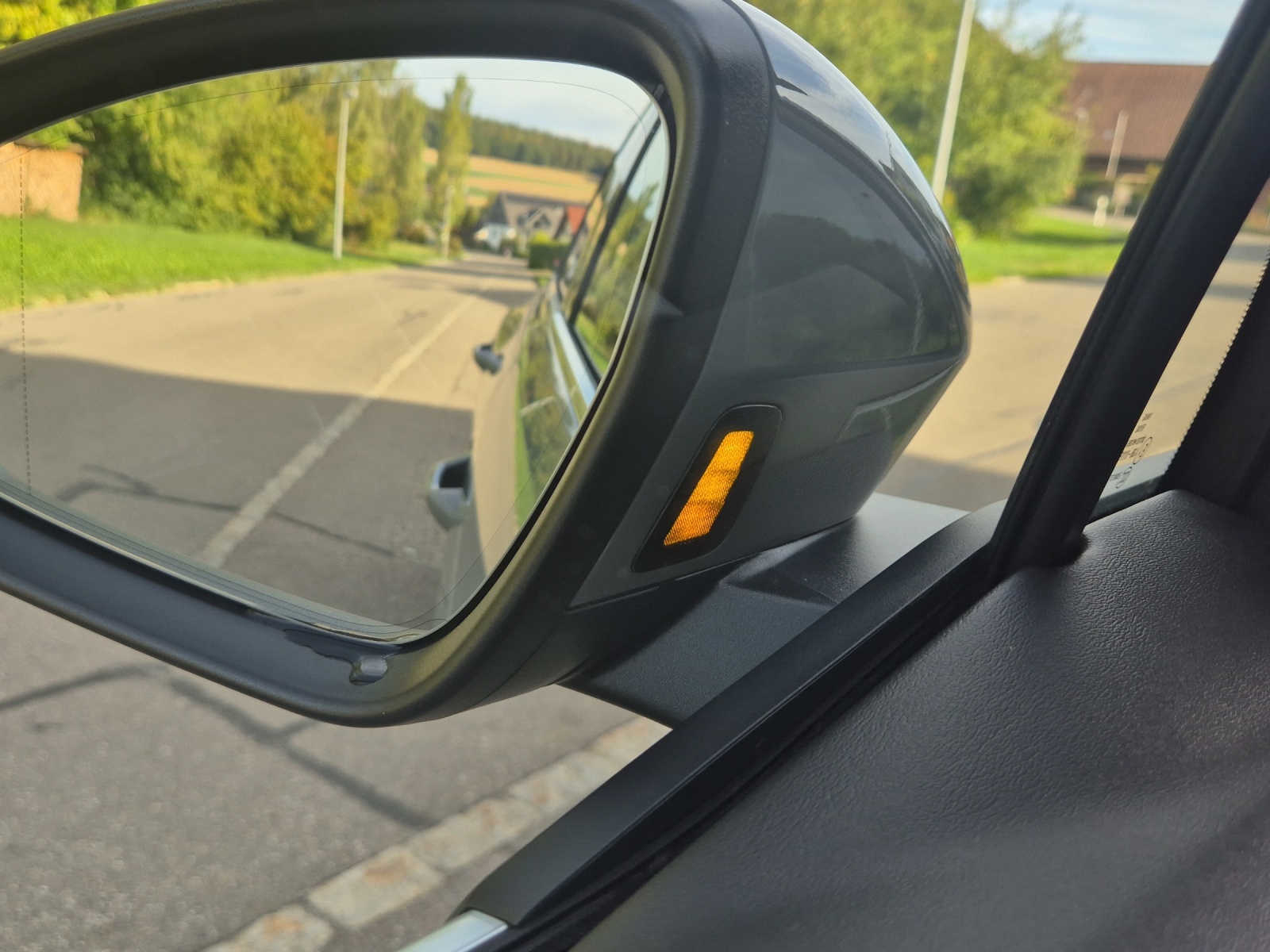 AUDI Q4 e-tron 40-image-22