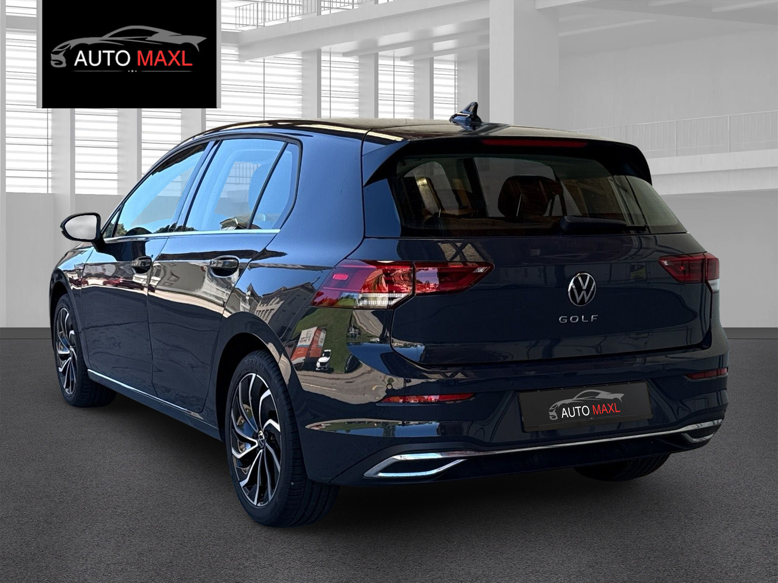 VW Golf 2.0 TSI Style DSG-showroom-element-3