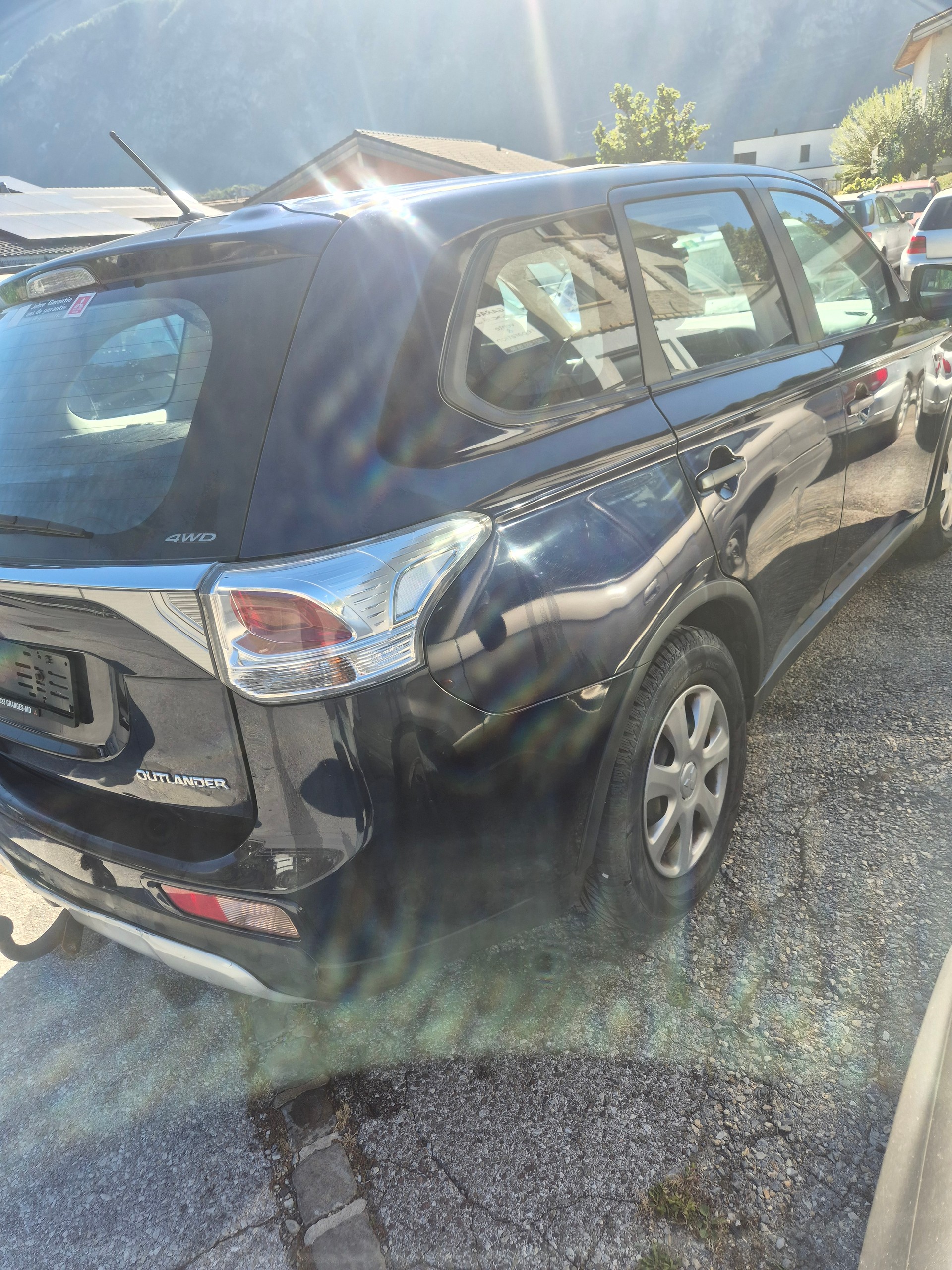MITSUBISHI Outlander 2.2 DID Intense 4WD-image-13