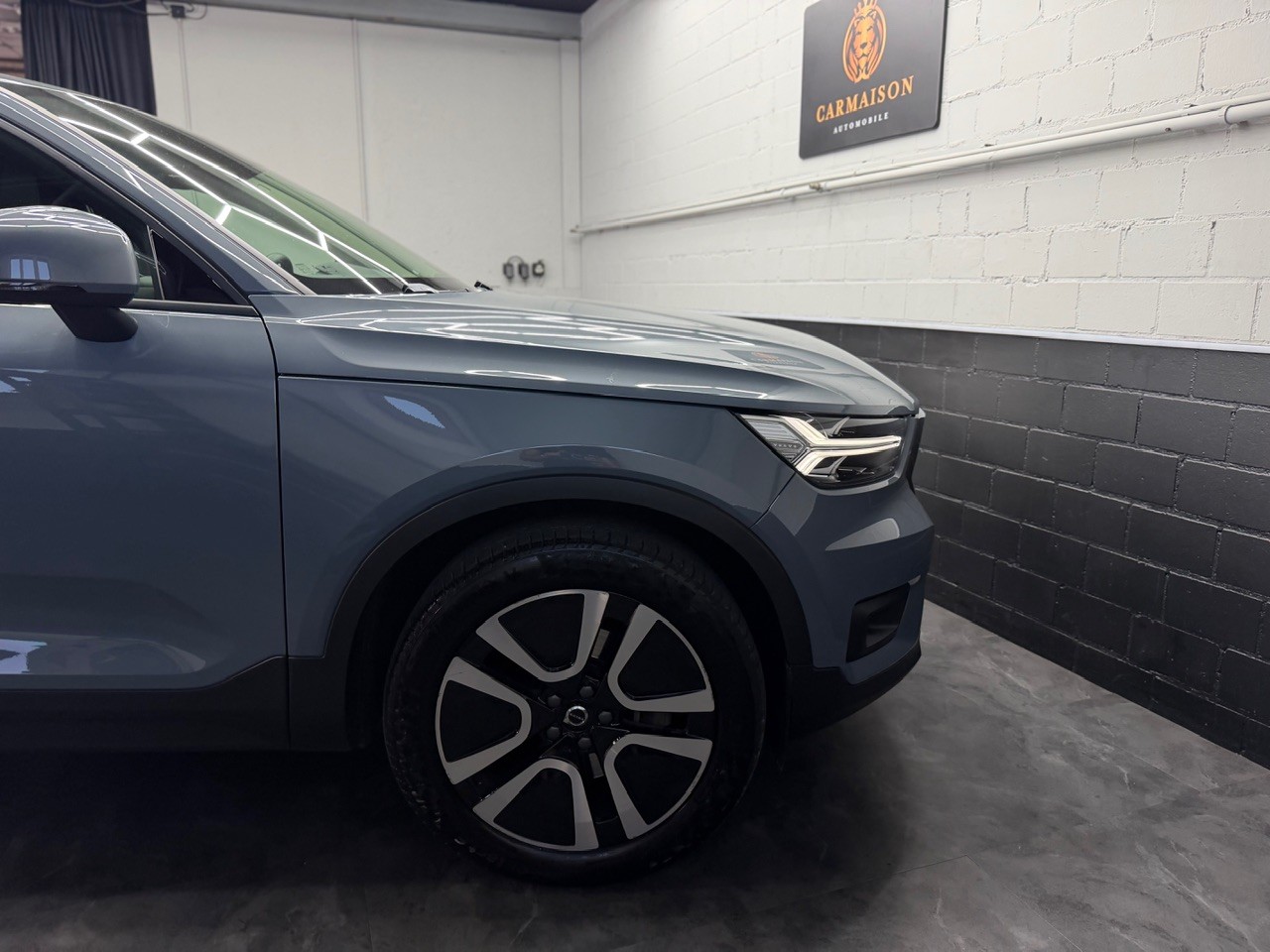 VOLVO XC40 T4 AWD Momentum Geartronic | CH-Auto | 1.Hand | ACC | Gratis Service-image-10