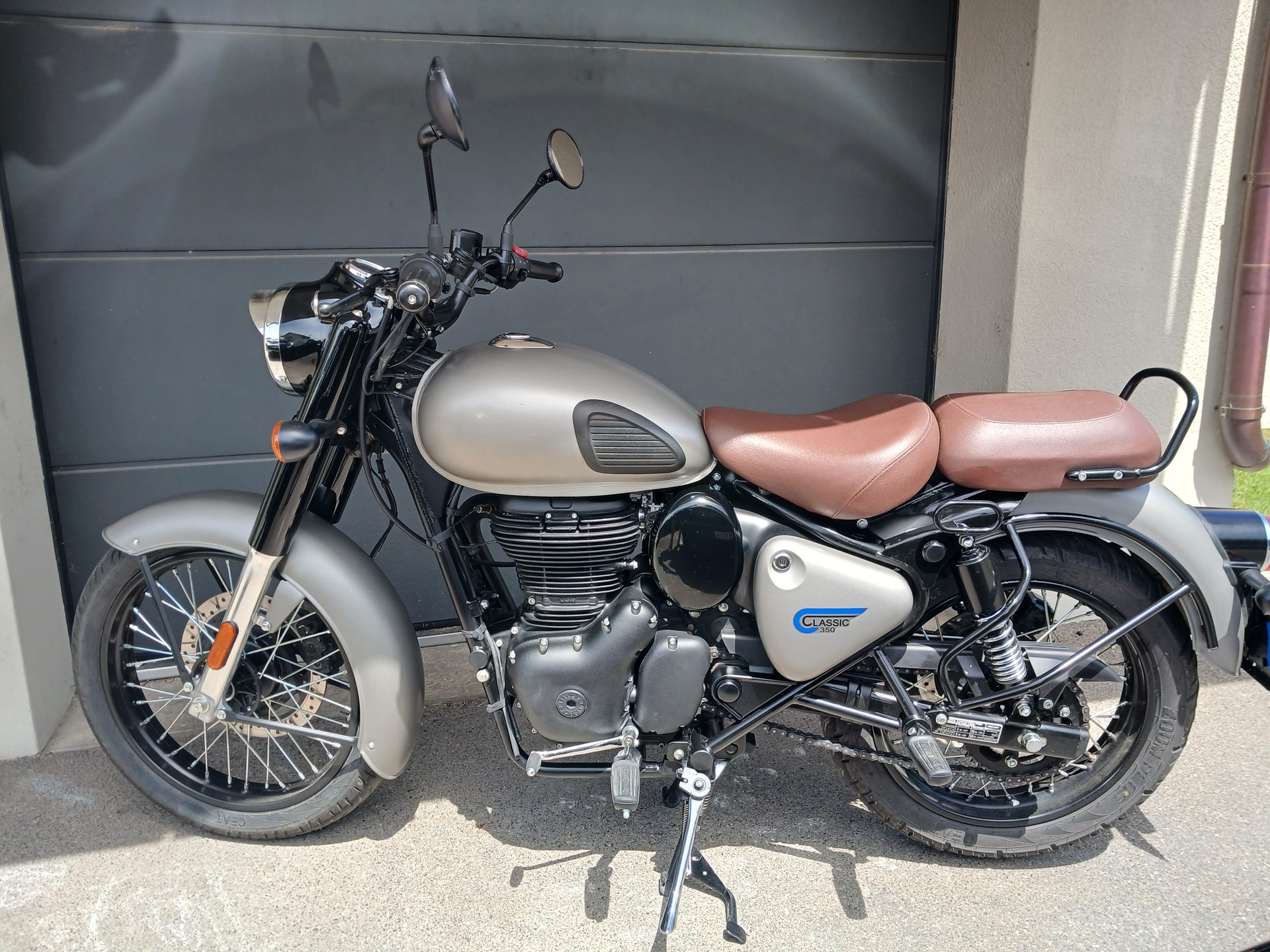 ROYAL ENFIELD Classic 350 Dark-image-7