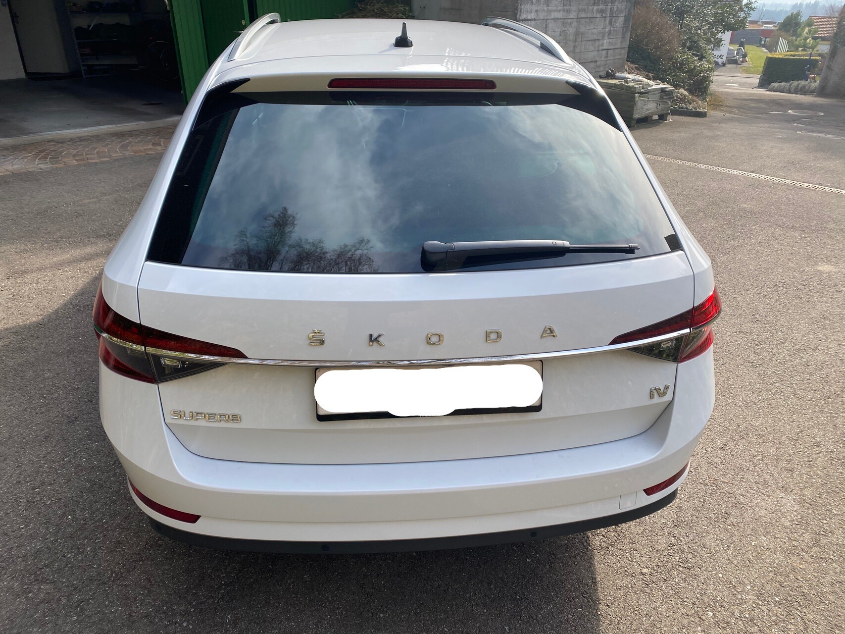 SKODA 1.4 TSI PHEV Style DSG-image-2