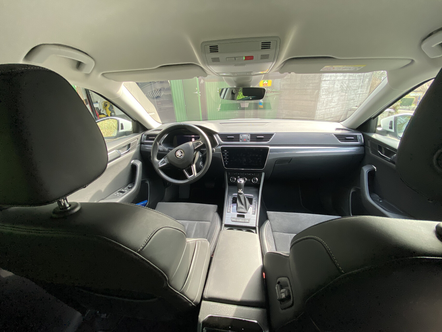 SKODA 1.4 TSI PHEV Style DSG-image-4