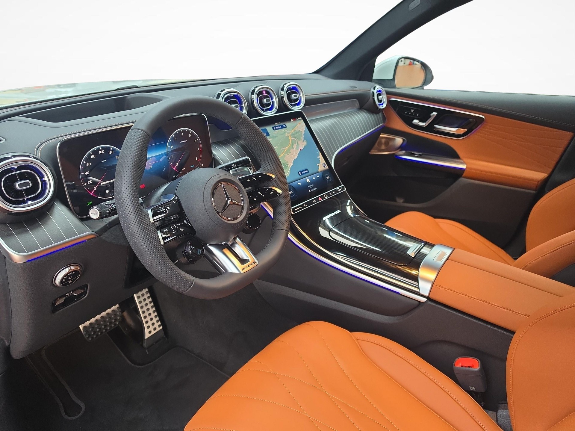 MERCEDES-BENZ AMG GLC 53 4MATIC+-image-14