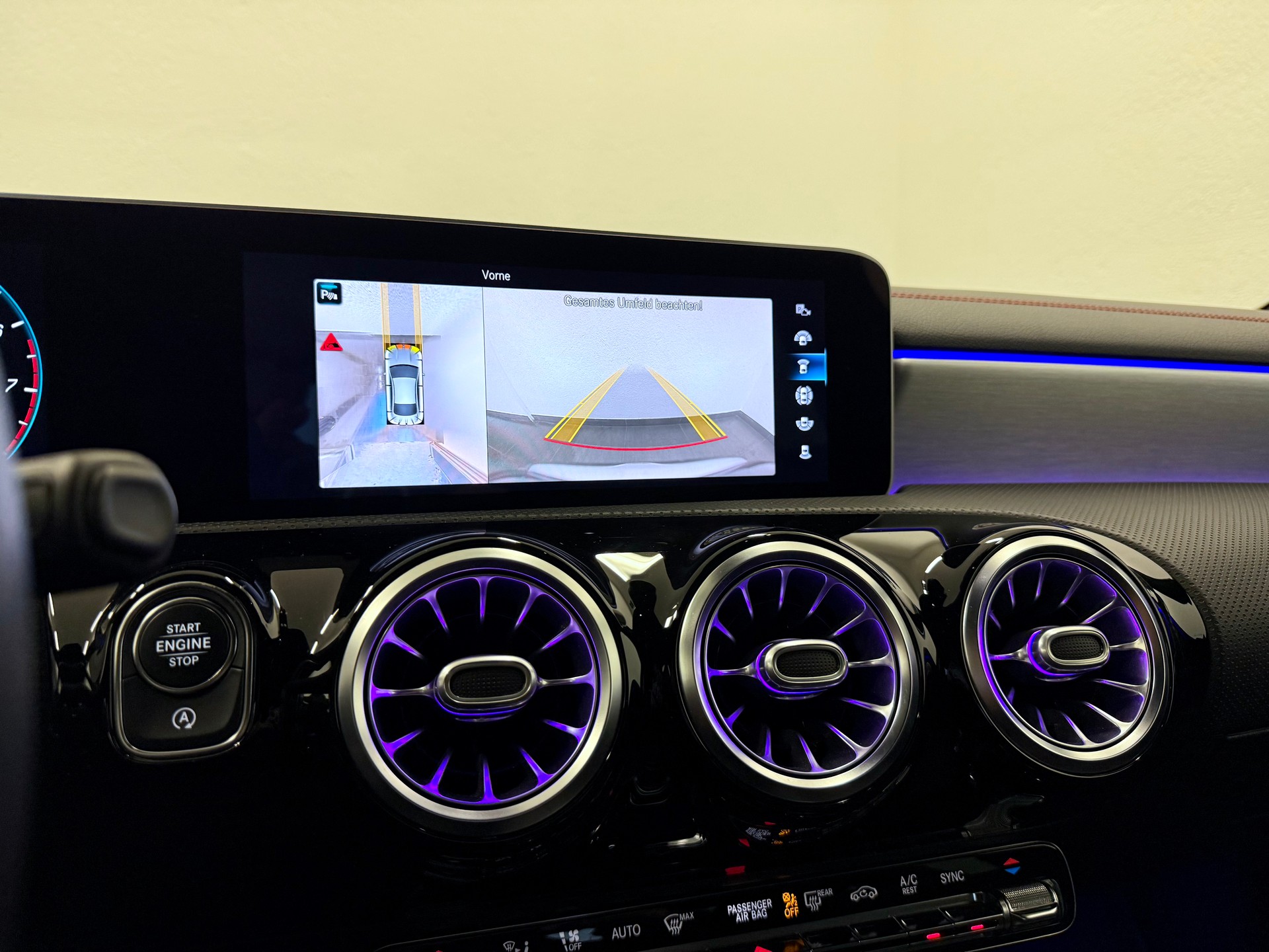 MERCEDES-BENZ CLA 220 AMG Line 7G-DCT 4Matic