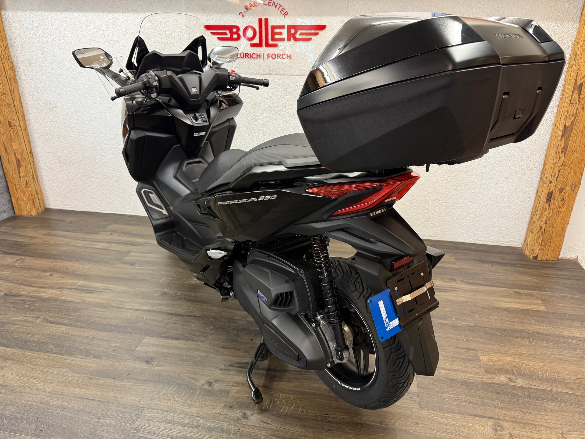 HONDA NSS 350 Smart Top Box-image-10