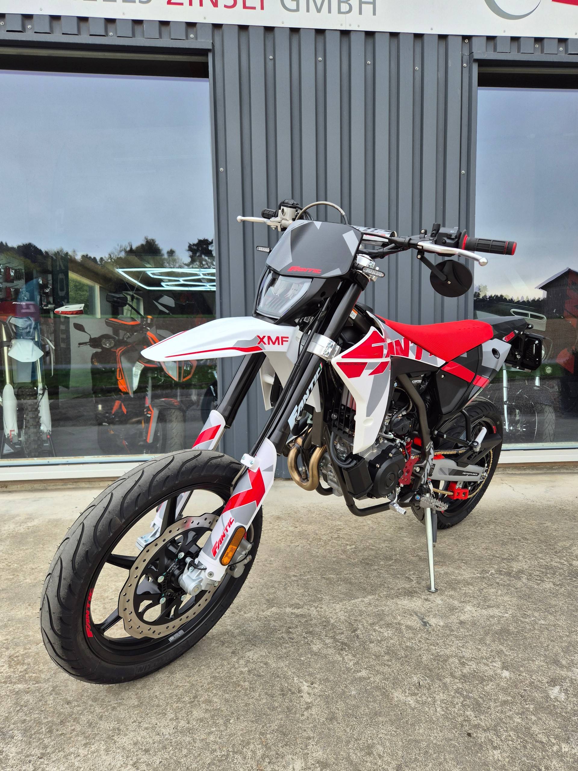 FANTIC XMF 125 Motard-image-5