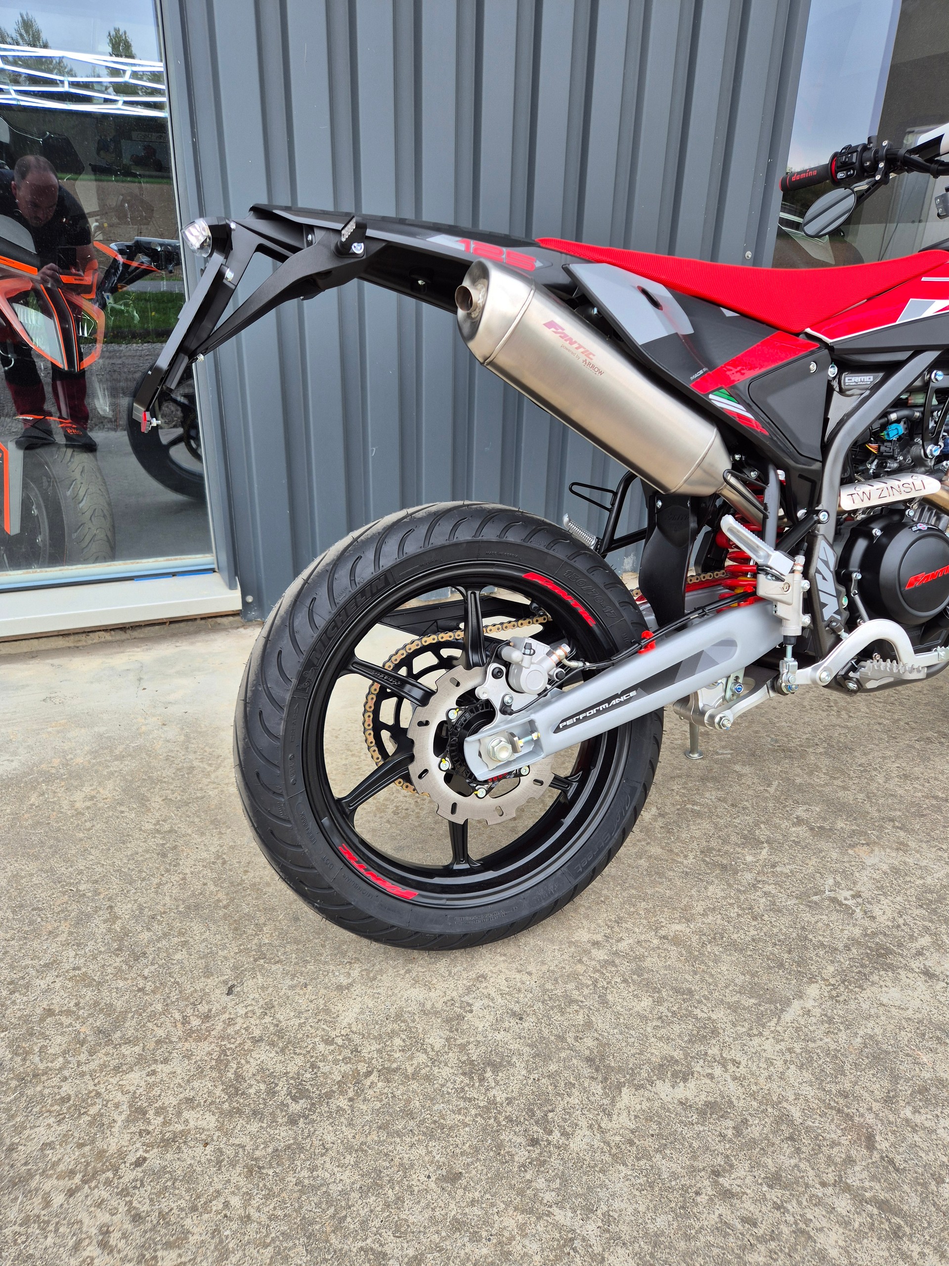 FANTIC XMF 125 Motard-image-7