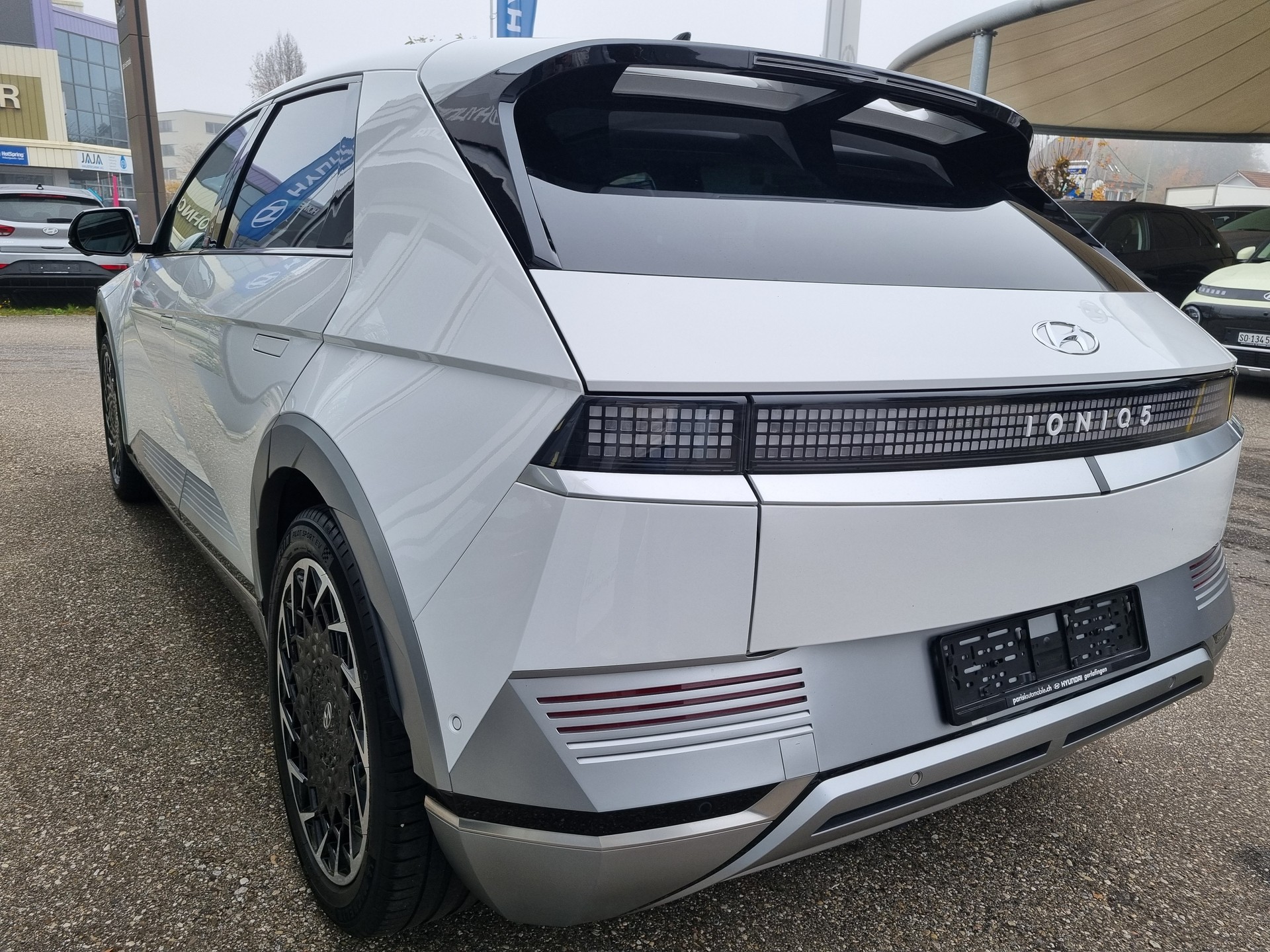 HYUNDAI Ioniq 5 72kWh Vertex 2WD-image-6