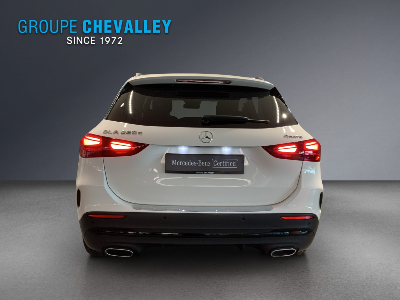 MERCEDES-BENZ GLA 220d 4Matic 8G-DCT-image-4