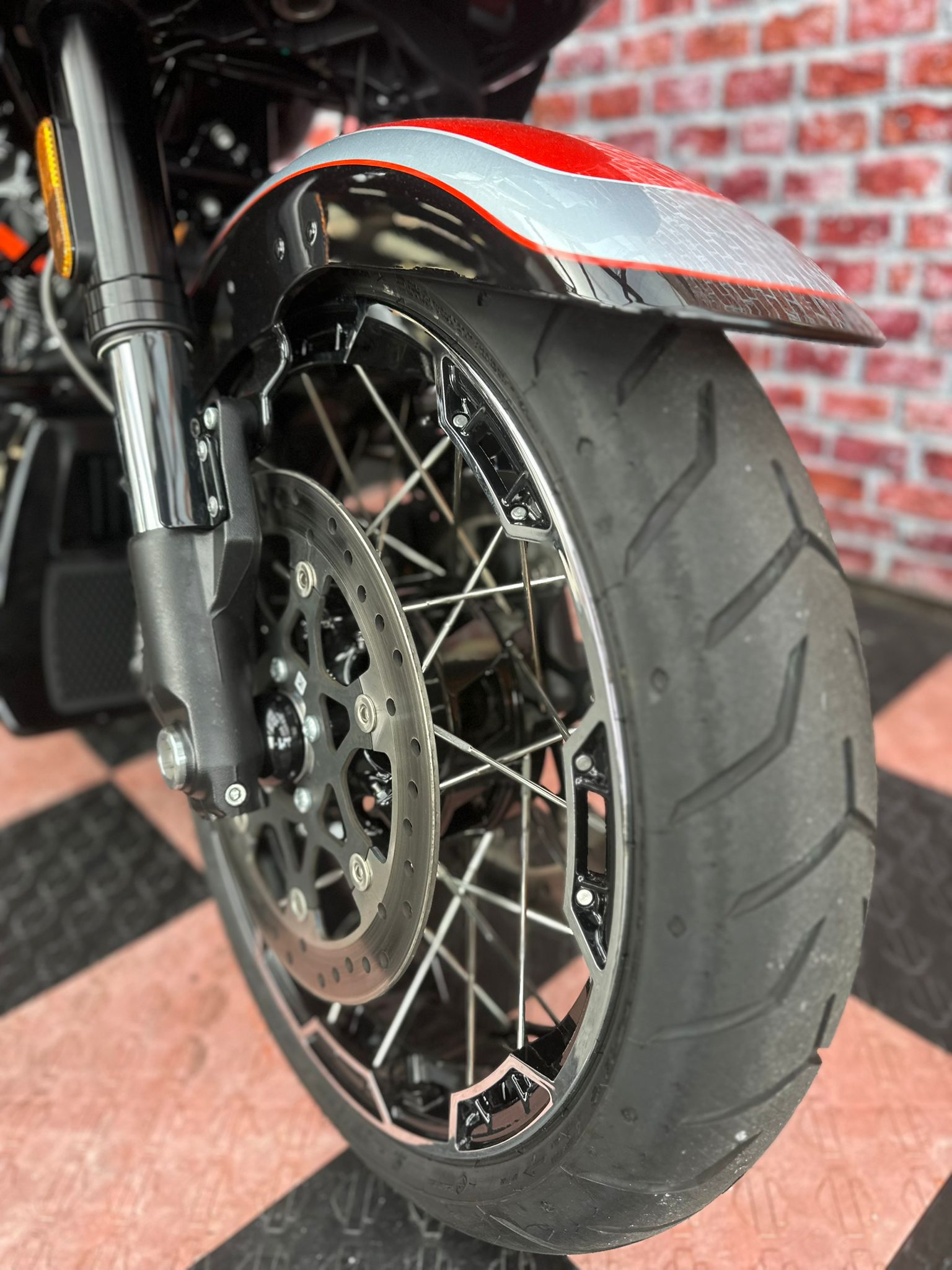 HARLEY-DAVIDSON FLTRXSE Road Glide 121 CVO-image-13