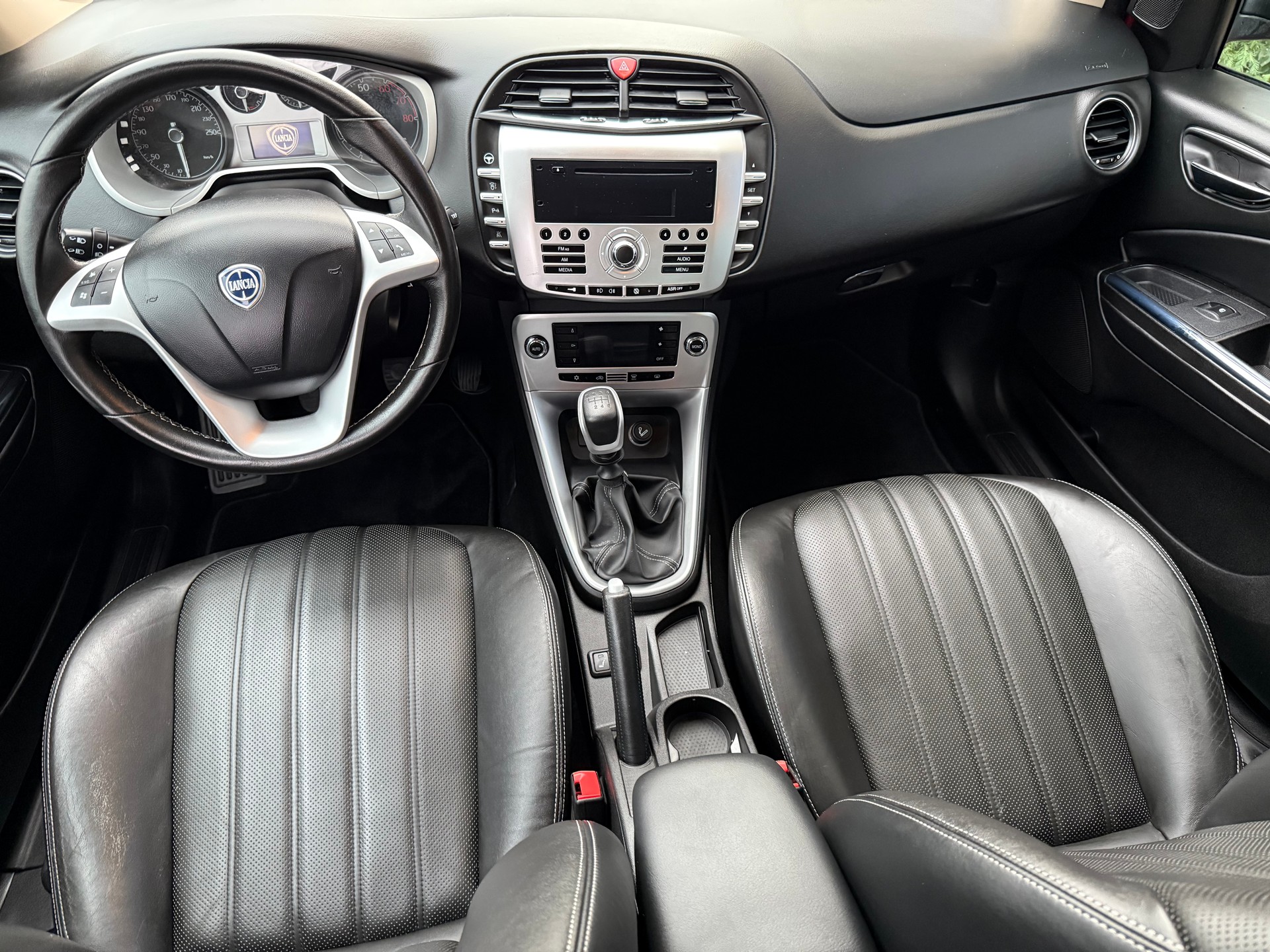 LANCIA Delta 1.4 Turbo-Multiair Gold-image-9
