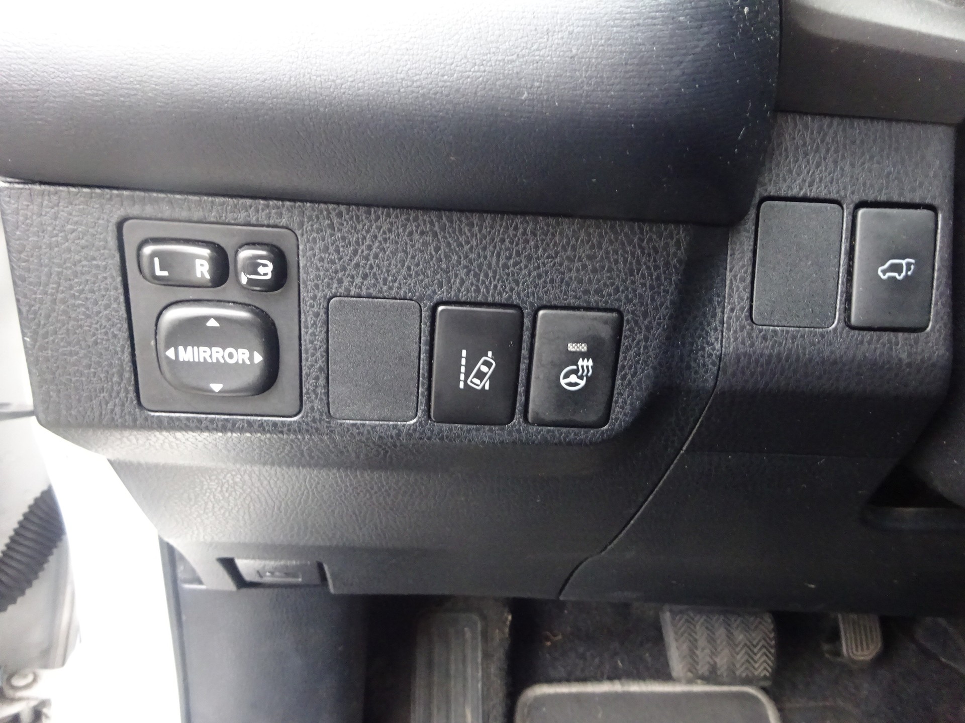 TOYOTA RAV-4 2.5 HSD Premium e-CVT-image-9