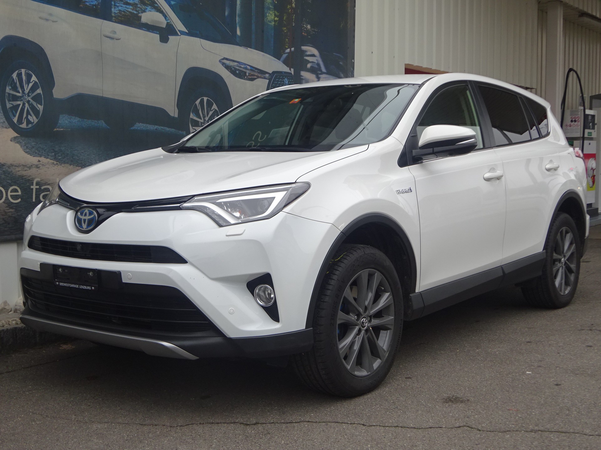 TOYOTA RAV-4 2.5 HSD Premium e-CVT-showroom-element-2