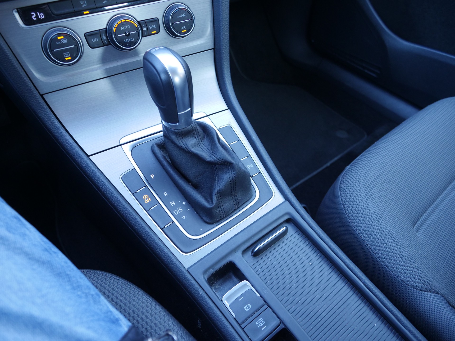 VW Golf 1.2 TSI Comfortline DSG-image-14