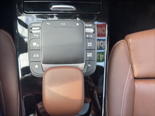 MERCEDES-BENZ CLA Shooting Brake 250 4Matic 7G-DCT AMG Line-image-24