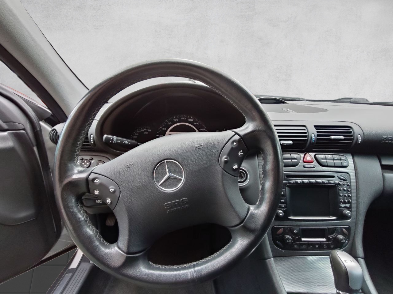 MERCEDES-BENZ C 32 AMG Automatic-image-7