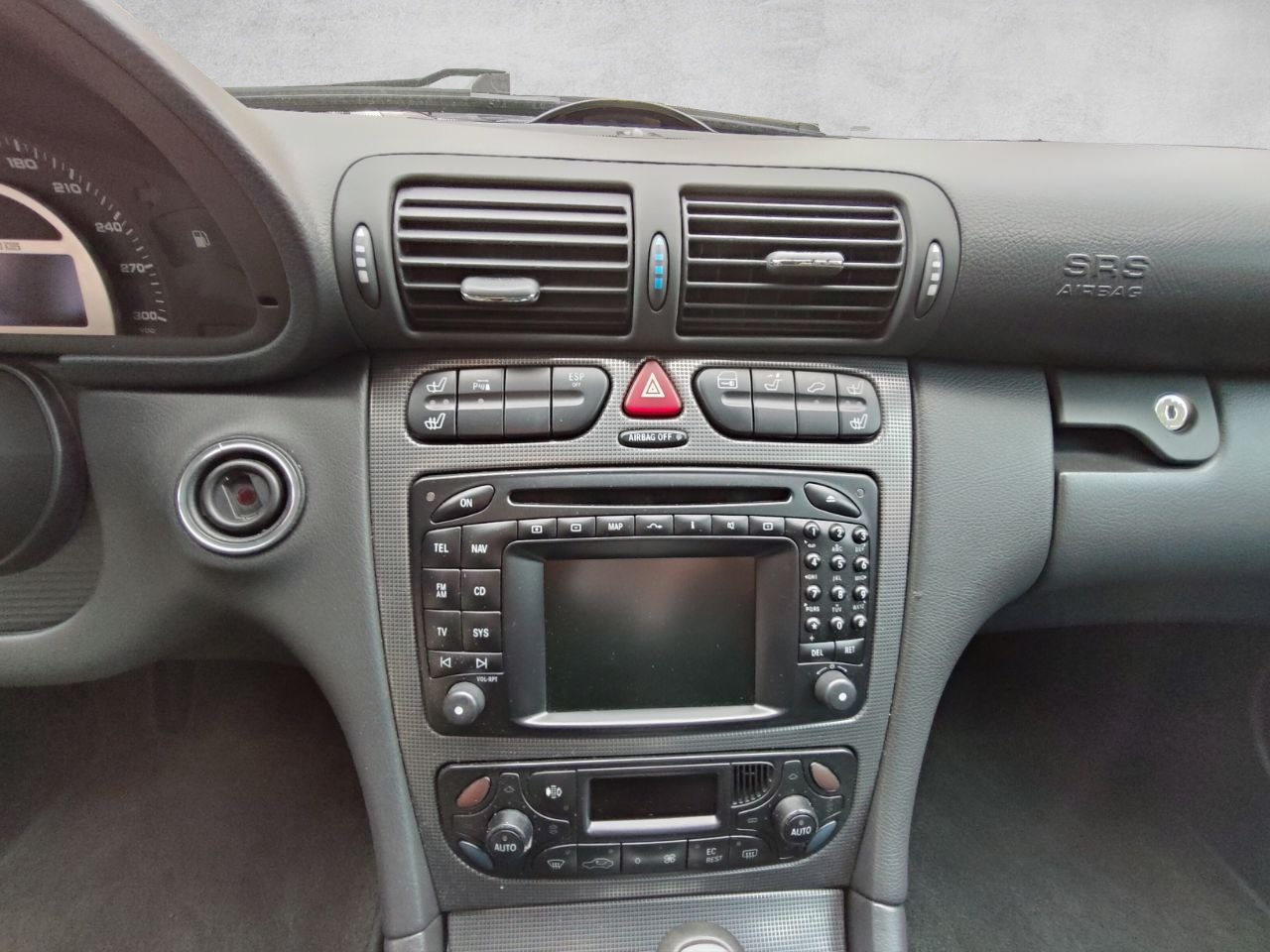 MERCEDES-BENZ C 32 AMG Automatic-image-8