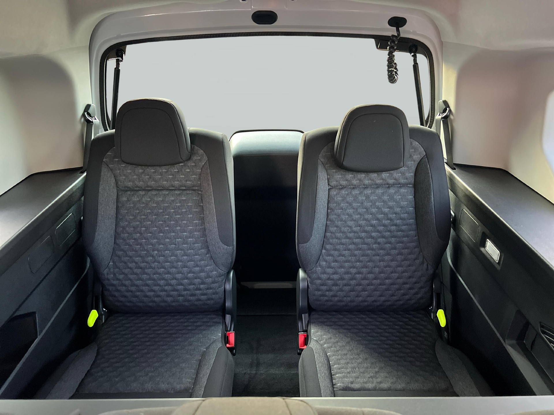 PEUGEOT Rifter Long 1.5 BlueHDi 130 GT-image-12