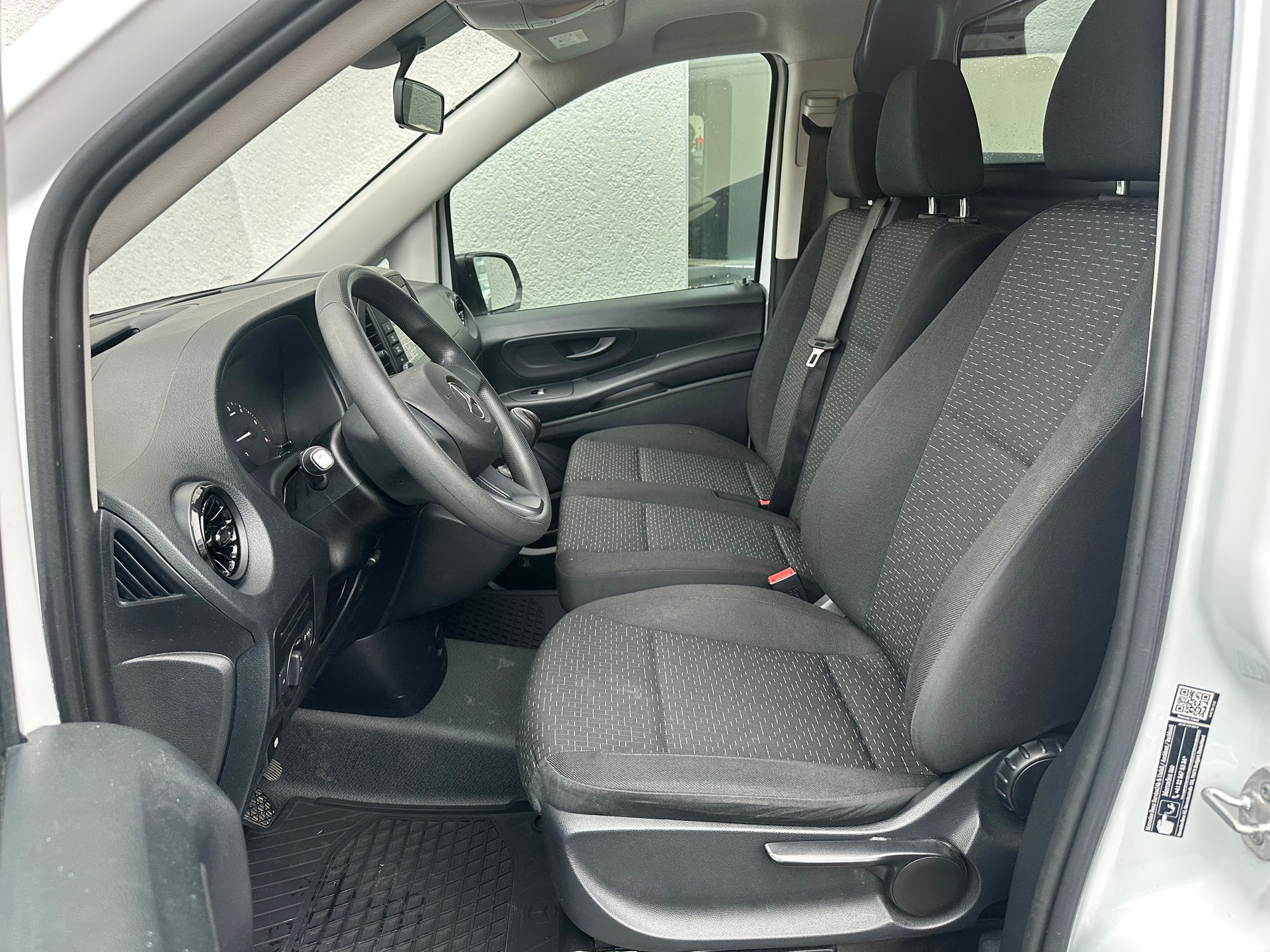 MERCEDES-BENZ Vito 110 CDI Lang Pro-image-8