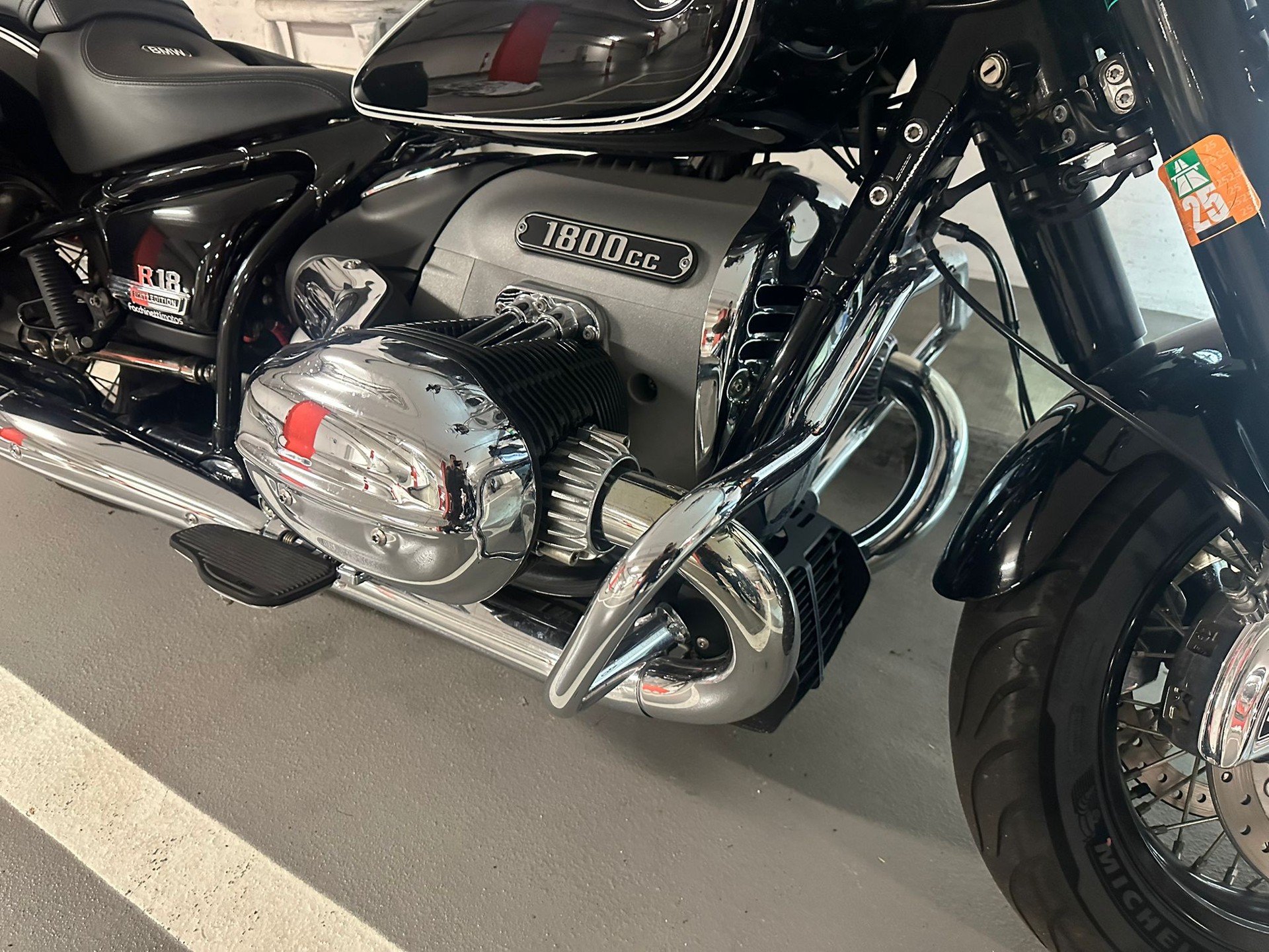 BMW R 18 Classic-image-1