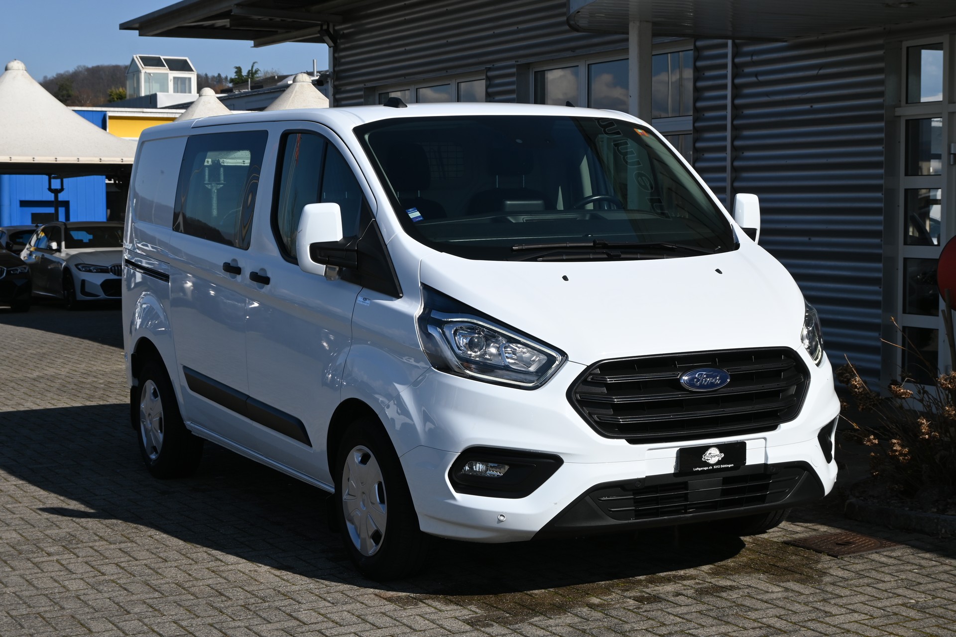 FORD Transit Custom Van 320 L1H1 Basis 3-Plätzer + Einrichtung