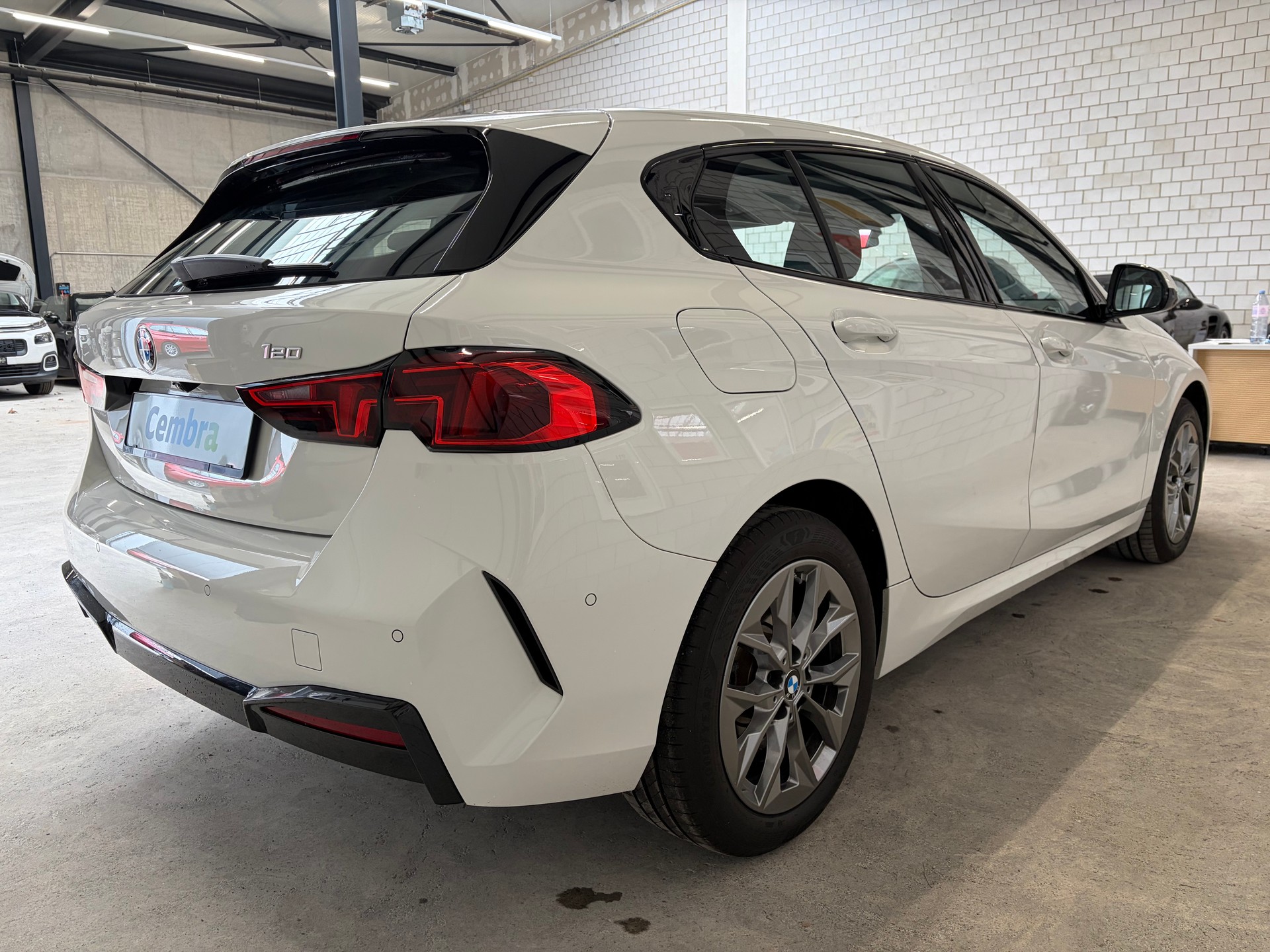 BMW 120 Steptronic-image-4
