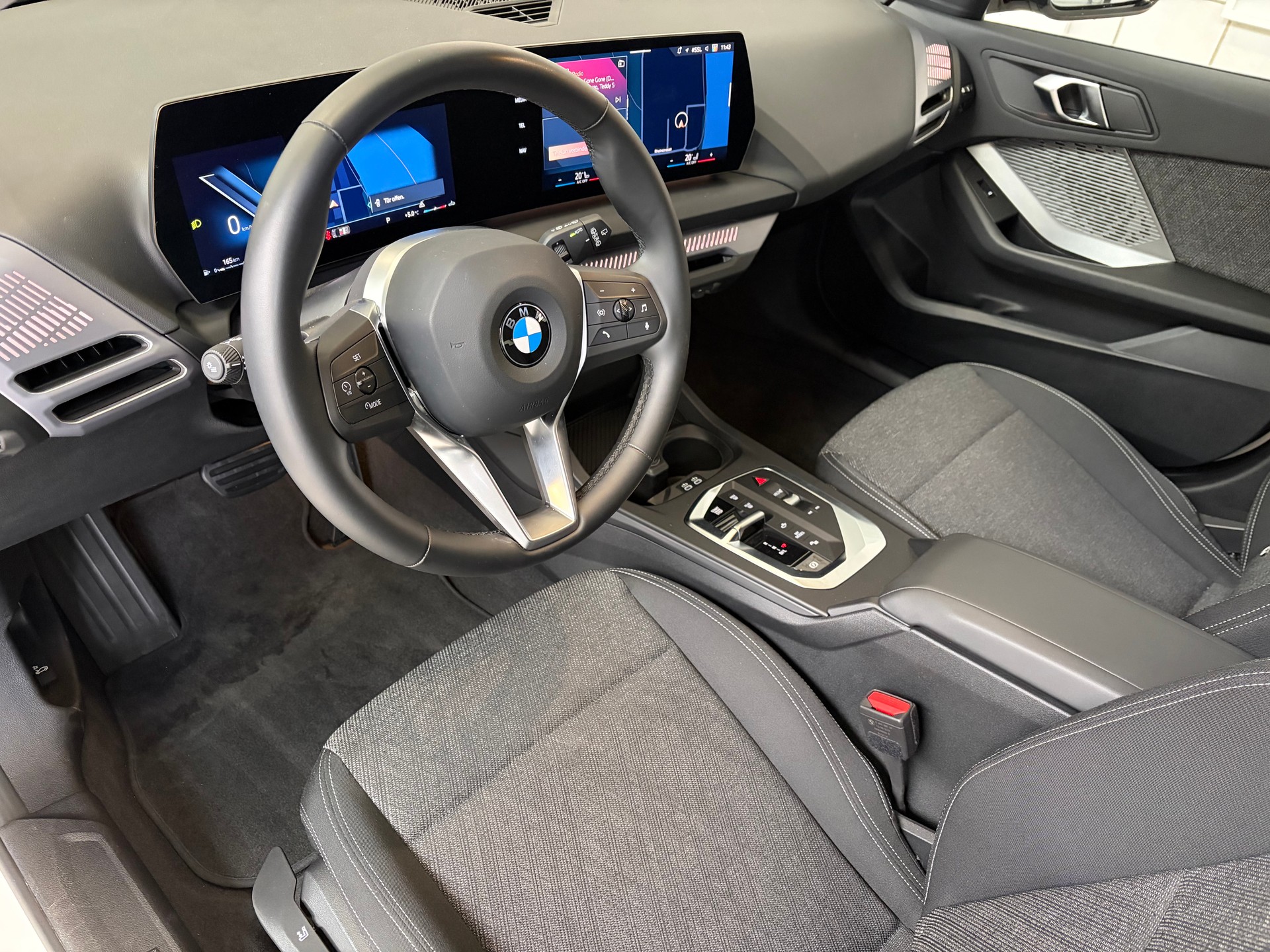 BMW 120 Steptronic-image-8
