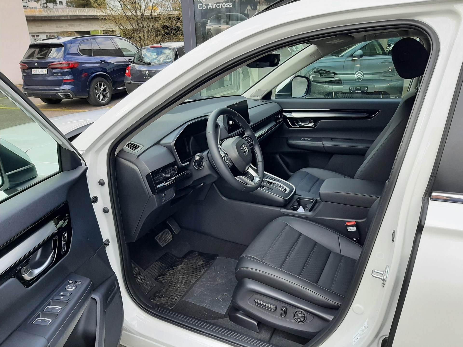 HONDA CR-V 2.0 i-MMD Advance 4WD-image-4